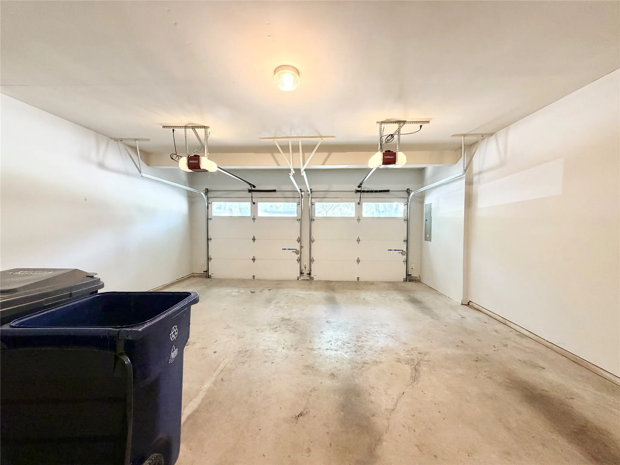 Condominium For Rent in Collin County , 2224 Stonepark Place, Mc Kinney, Texas 75071, 2 Bedroom, 3 Bathroom, 2 Garage spaces, 1,270 Sqft, built in 2006, mls#21384556, Real Estate Agent in Mc Kinney, Homes For Rent in Collin county, Homes For Rent in Mc Kinney, Realtor in Mc Kinney Texas, Real Estate Brokerage Independent Realty Texas, Luminita Cordes Realtor