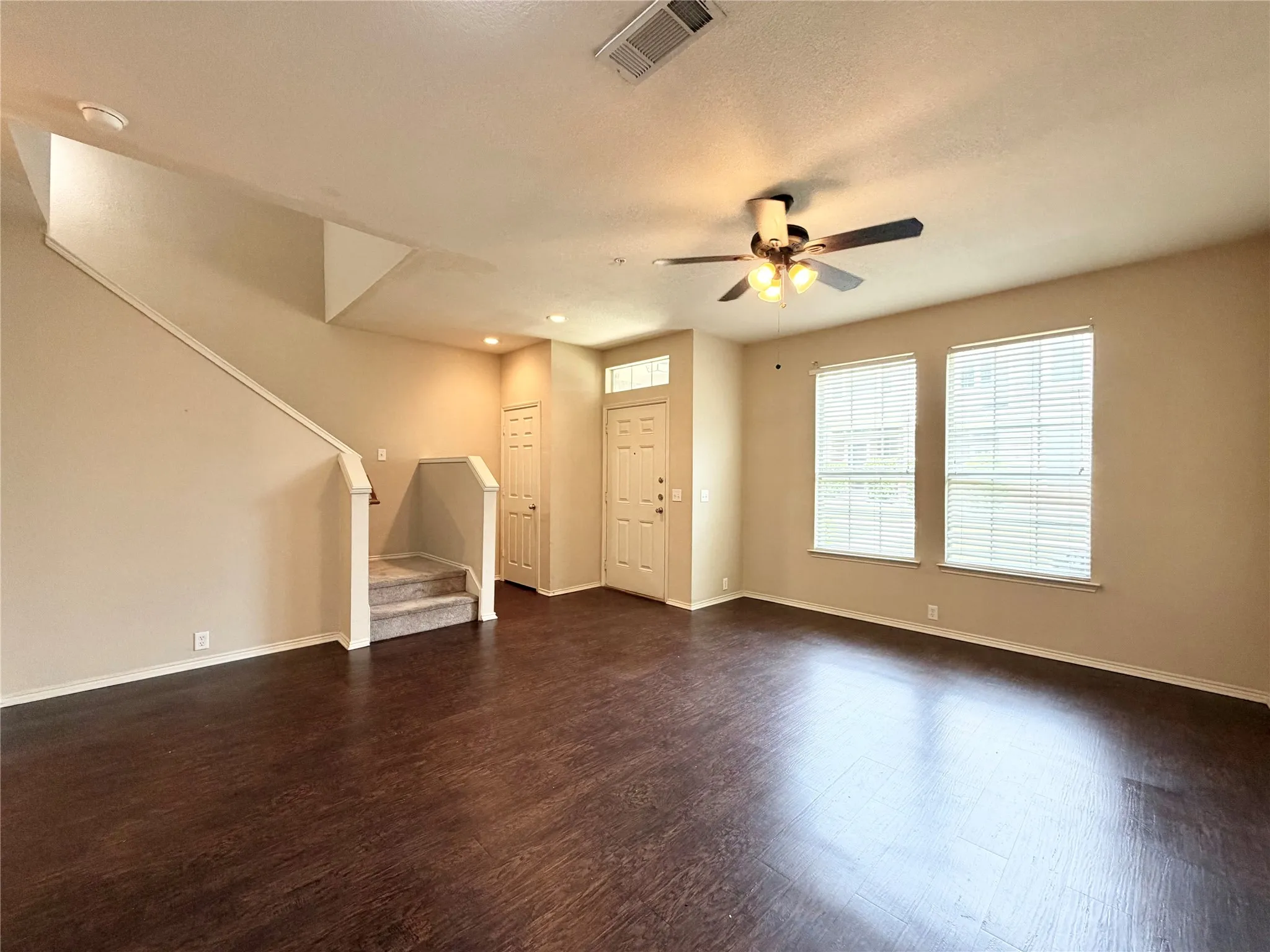 Condominium For Rent in Collin County , 2224 Stonepark Place, Mc Kinney, Texas 75071, 2 Bedroom, 3 Bathroom, 2 Garage spaces, 1,270 Sqft, built in 2006, mls#21384556, Real Estate Agent in Mc Kinney, Homes For Rent in Collin county, Homes For Rent in Mc Kinney, Realtor in Mc Kinney Texas, Real Estate Brokerage Independent Realty Texas, Luminita Cordes Realtor