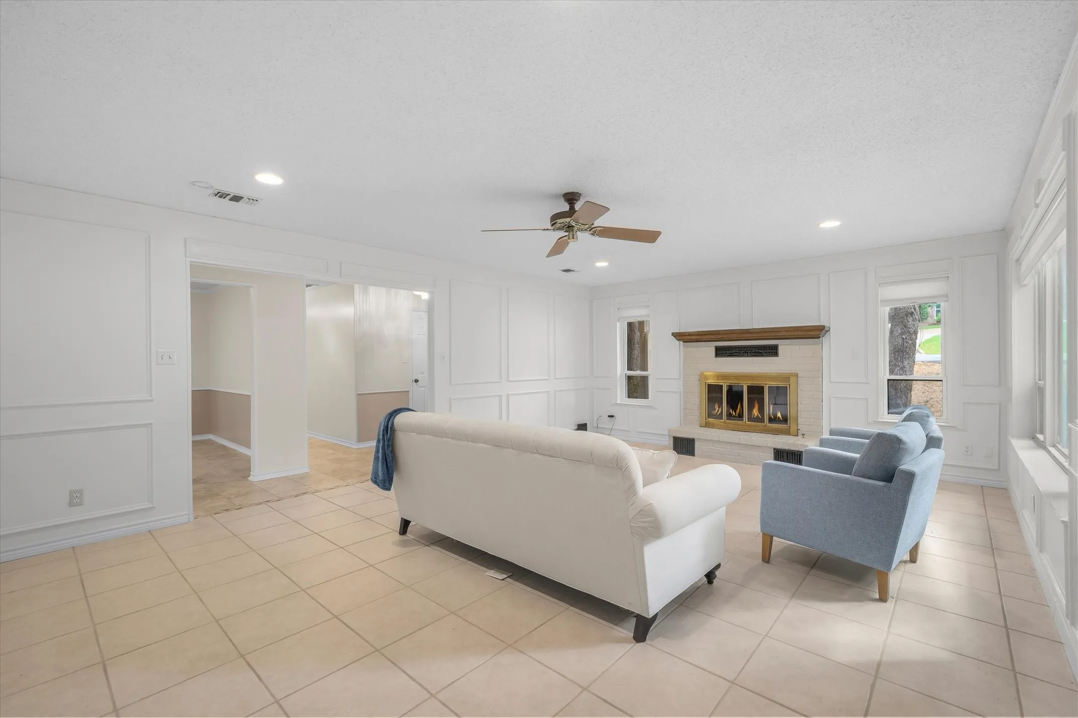 Single Family Residence For Sale in Smith County , 520 Dogwood Lane, Hideaway, Texas 75771, 3 Bedroom, 3 Bathroom, 2 Garage spaces, 1,990 Sqft, built in 1984, mls#21385028, Real Estate Agent in Hideaway, Homes For Sale in Smith county, Homes For Sale in Hideaway, Realtor in Hideaway Texas, Real Estate Brokerage Independent Realty Texas, Luminita Cordes Realtor