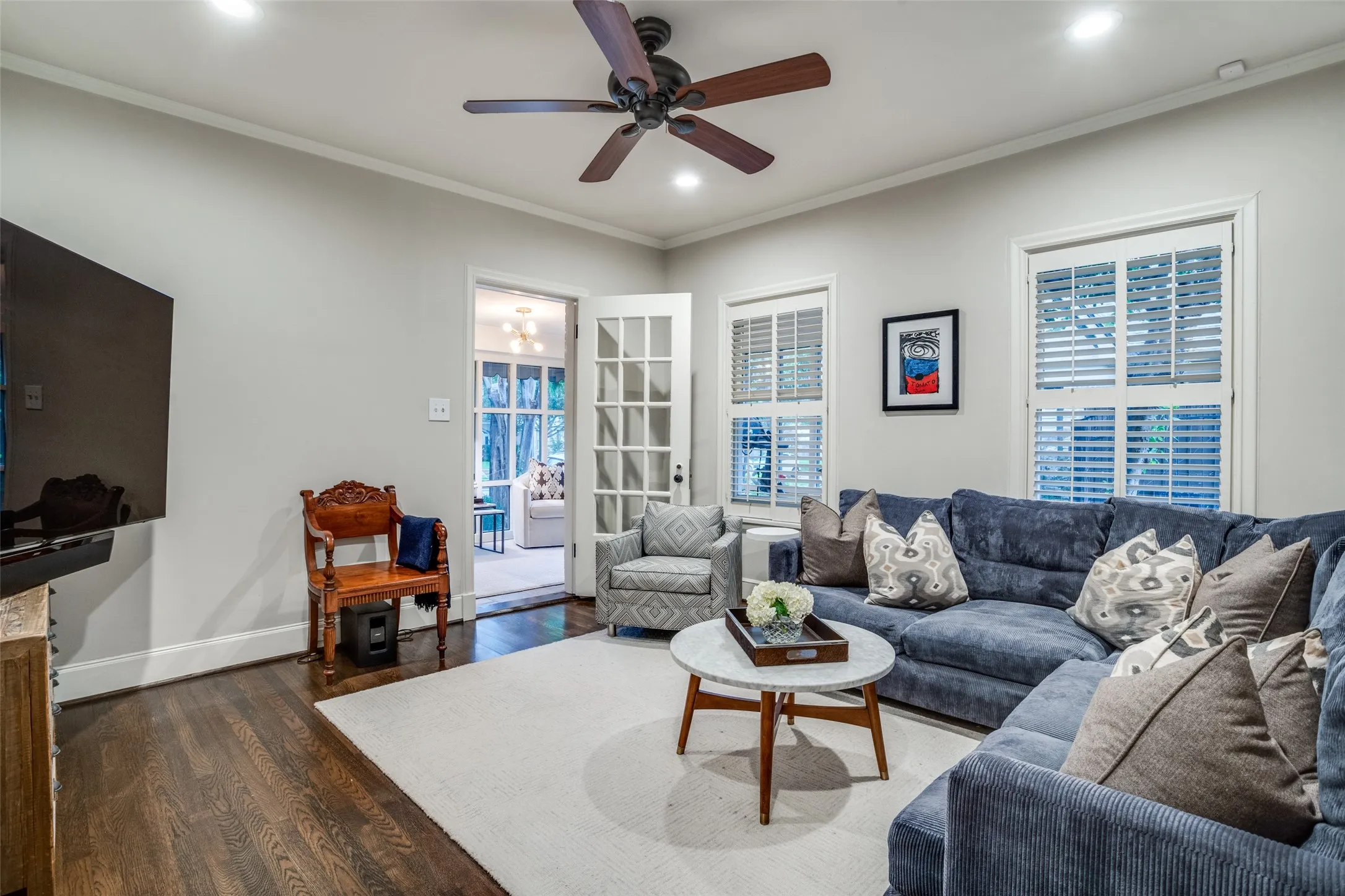 Single Family Residence For Rent in Dallas County , 5422 Merrimac Avenue, Dallas, Texas 75206, 3 Bedroom, 2 Bathroom, 2 Garage spaces, 2,496 Sqft, built in 1927, mls#21382514, Real Estate Agent in Dallas, Homes For Rent in Dallas county, Homes For Rent in Dallas, Realtor in Dallas Texas, Real Estate Brokerage Independent Realty Texas, Luminita Cordes Realtor