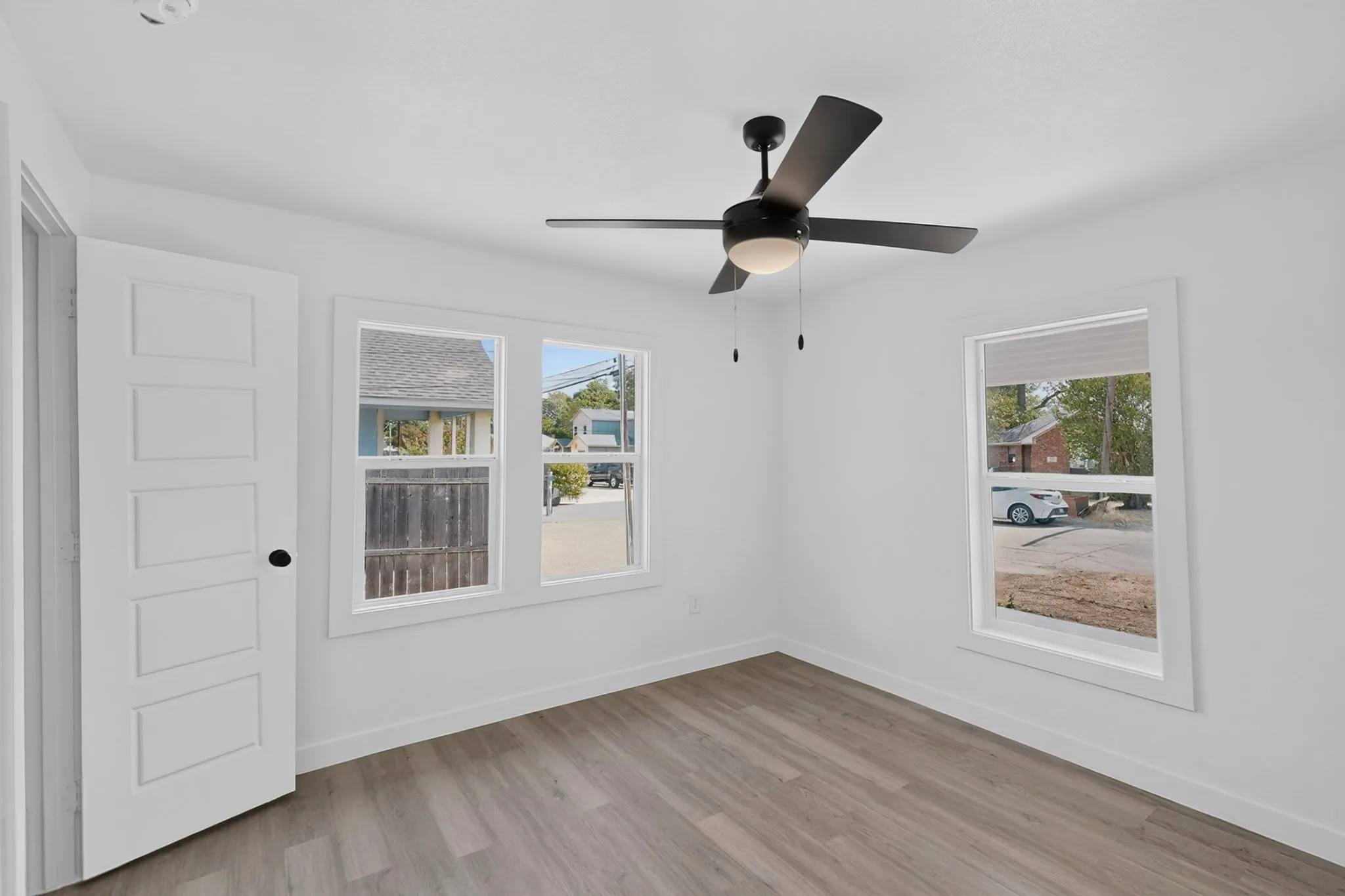 Single Family Residence For Sale in Dallas County , 4427 Frank Street, Dallas, Texas 75210, 3 Bedroom, 2 Bathroom, Garage spaces, 1,223 Sqft, built in 1921, mls#21385042, Real Estate Agent in Dallas, Homes For Sale in Dallas county, Homes For Sale in Dallas, Realtor in Dallas Texas, Real Estate Brokerage Independent Realty Texas, Luminita Cordes Realtor