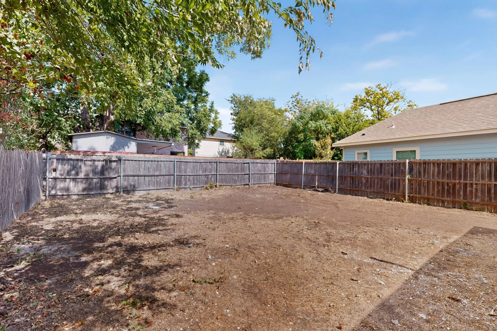 Single Family Residence For Sale in Dallas County , 4427 Frank Street, Dallas, Texas 75210, 3 Bedroom, 2 Bathroom, Garage spaces, 1,223 Sqft, built in 1921, mls#21385042, Real Estate Agent in Dallas, Homes For Sale in Dallas county, Homes For Sale in Dallas, Realtor in Dallas Texas, Real Estate Brokerage Independent Realty Texas, Luminita Cordes Realtor