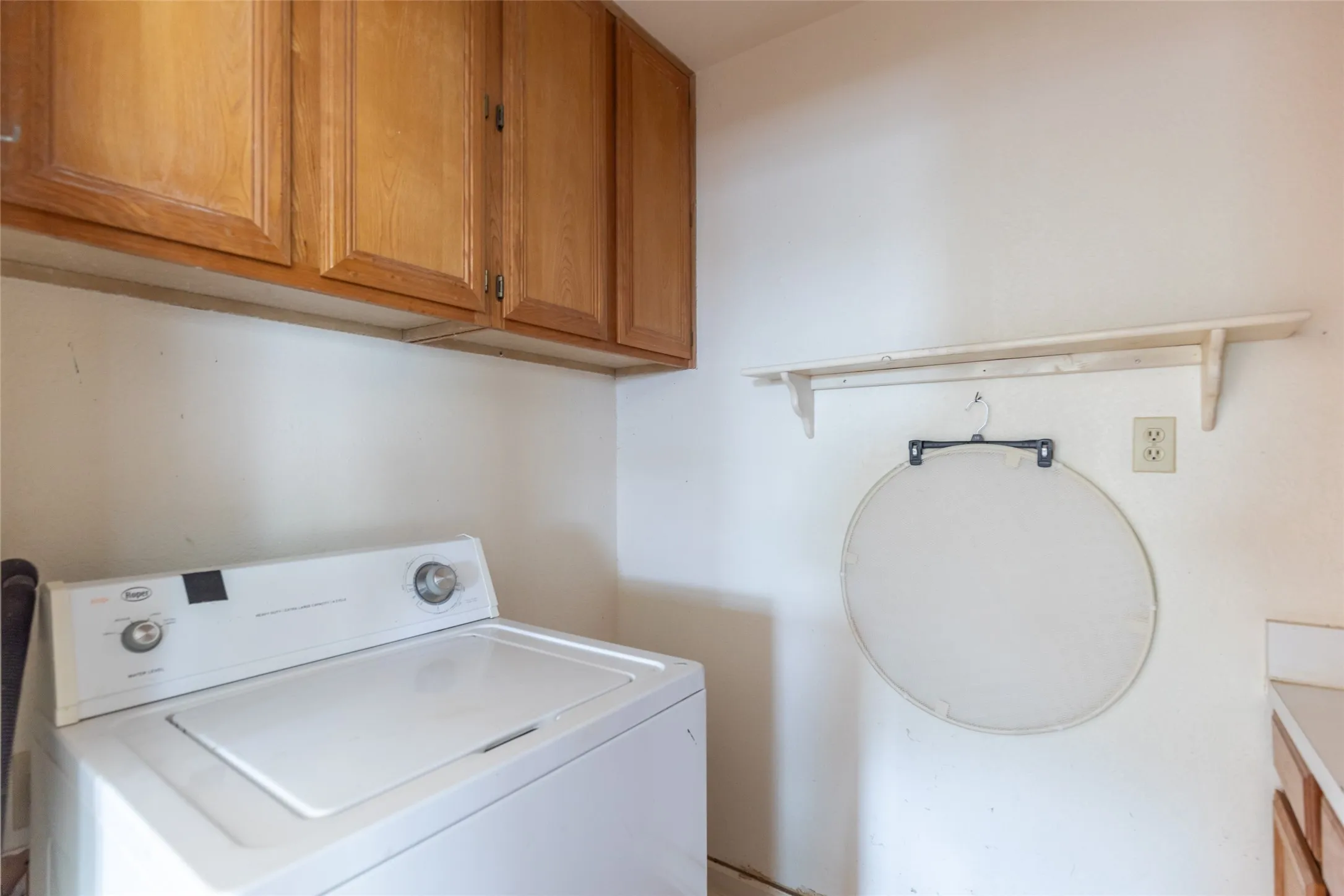 Single Family Residence For Sale in Taylor County , 909 Grand Avenue, Abilene, Texas 79605, 3 Bedroom, 1 Bathroom, 1 Garage spaces, 1,226 Sqft, built in 1948, mls#21385019, Real Estate Agent in Abilene, Homes For Sale in Taylor county, Homes For Sale in Abilene, Realtor in Abilene Texas, Real Estate Brokerage Independent Realty Texas, Luminita Cordes Realtor