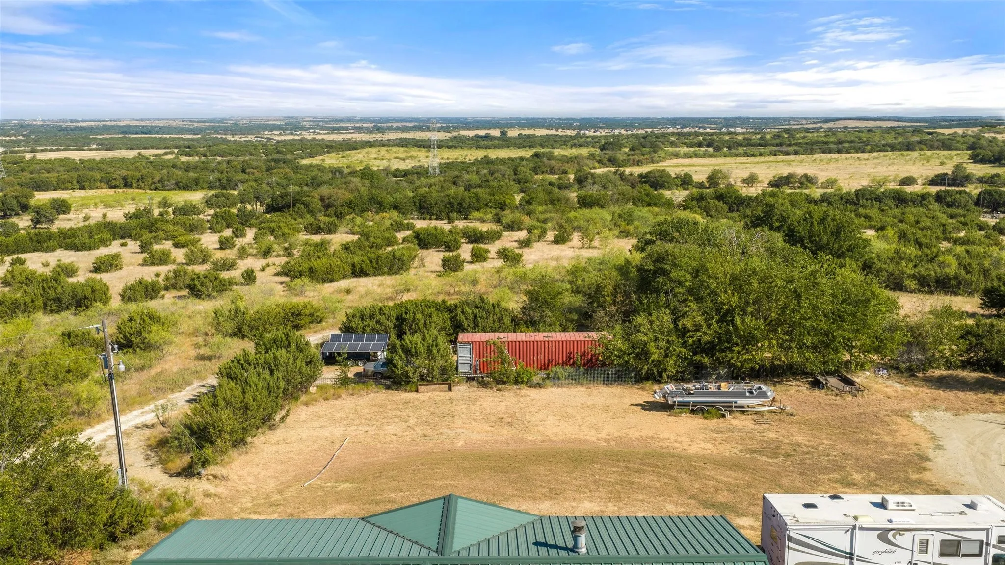 Manufactured Home For Sale in Johnson County , 12509 County Road 1131 Road, Godley, Texas 76044, 4 Bedroom, 3 Bathroom, Garage spaces, 2,016 Sqft, built in 1982, mls#21381270, Real Estate Agent in Godley, Homes For Sale in Johnson county, Homes For Sale in Godley, Realtor in Godley Texas, Real Estate Brokerage Independent Realty Texas, Luminita Cordes Realtor