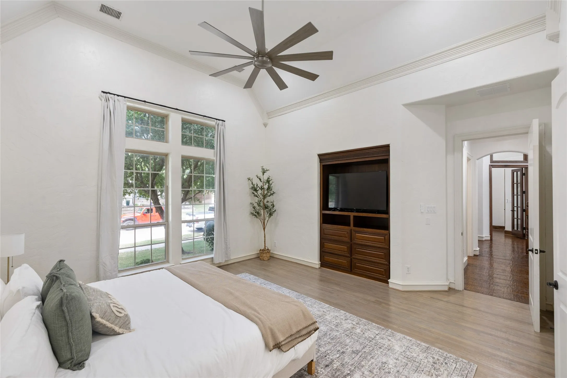 Single Family Residence For Rent in Denton County , 11292 Berkeley Hall Lane, Frisco, Texas 75033, 5 Bedroom, 5 Bathroom, 2 Garage spaces, 4,314 Sqft, built in 2008, mls#21385030, Real Estate Agent in Frisco, Homes For Rent in Denton county, Homes For Rent in Frisco, Realtor in Frisco Texas, Real Estate Brokerage Independent Realty Texas, Luminita Cordes Realtor