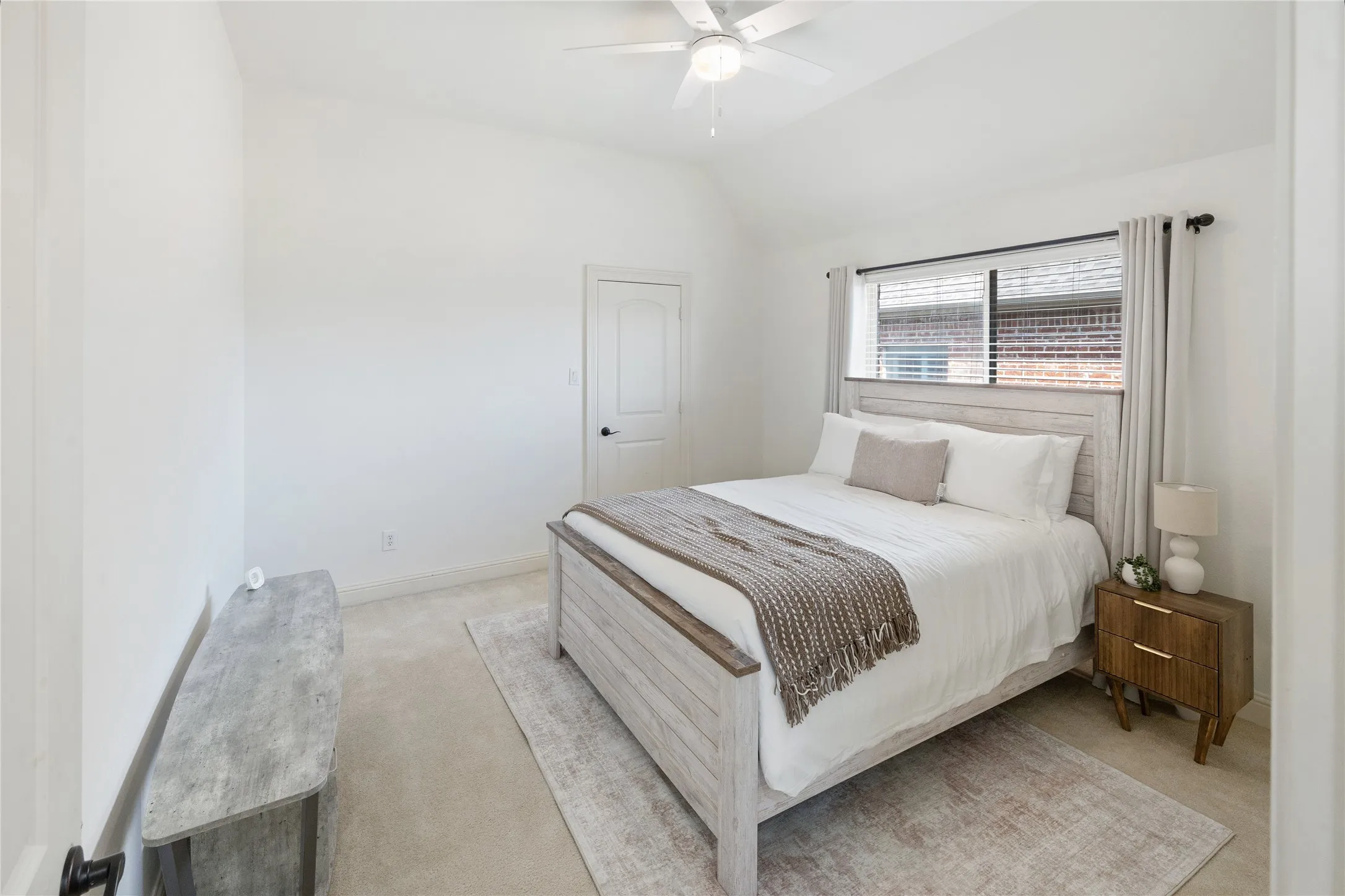 Single Family Residence For Rent in Denton County , 11292 Berkeley Hall Lane, Frisco, Texas 75033, 5 Bedroom, 5 Bathroom, 2 Garage spaces, 4,314 Sqft, built in 2008, mls#21385030, Real Estate Agent in Frisco, Homes For Rent in Denton county, Homes For Rent in Frisco, Realtor in Frisco Texas, Real Estate Brokerage Independent Realty Texas, Luminita Cordes Realtor