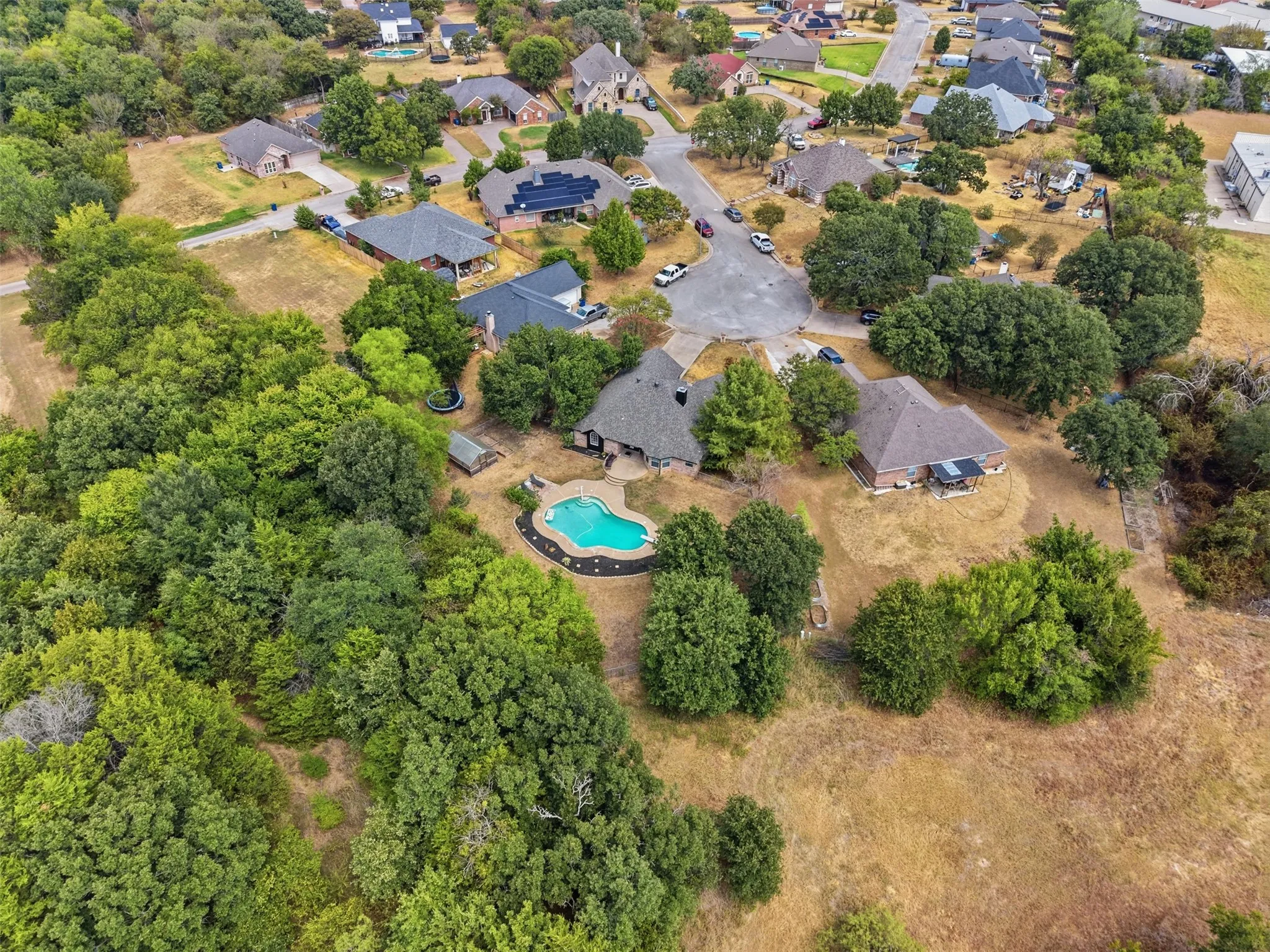 Single Family Residence For Sale in Johnson County , 802 Justin Court, Keene, Texas 76059, 4 Bedroom, 2 Bathroom, 2 Garage spaces, 1,829 Sqft, built in 2002, mls#21385011, Real Estate Agent in Keene, Homes For Sale in Johnson county, Homes For Sale in Keene, Realtor in Keene Texas, Real Estate Brokerage Independent Realty Texas, Luminita Cordes Realtor