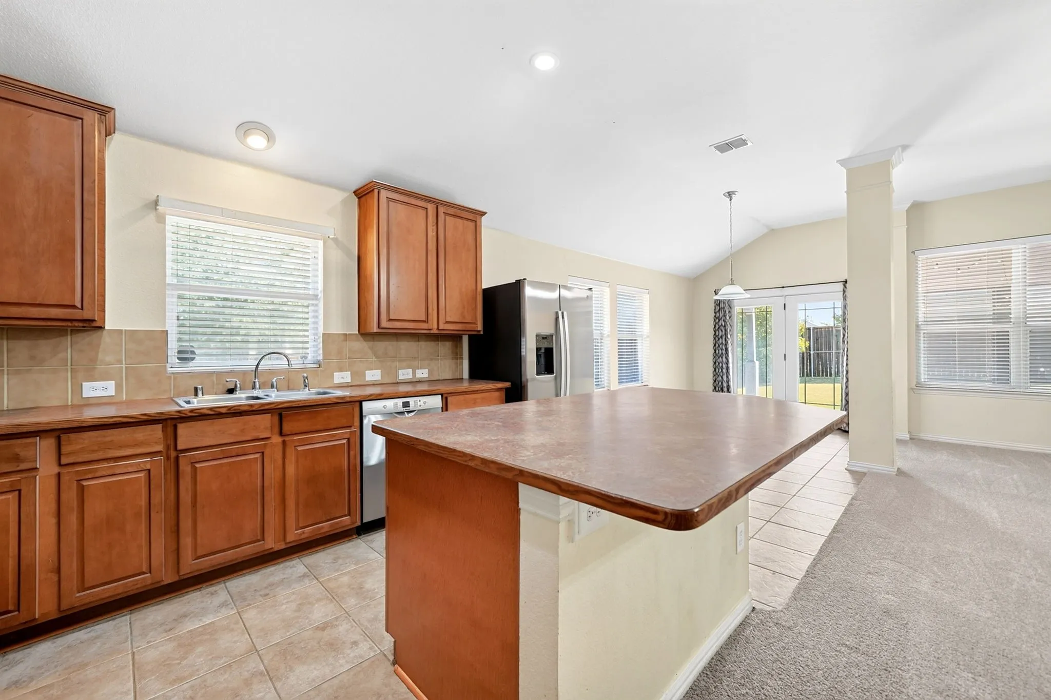 Single Family Residence For Sale in Collin County , 2013 Fair Highlands Trail, Wylie, Texas 75098, 4 Bedroom, 2 Bathroom, 2 Garage spaces, 2,110 Sqft, built in 2005, mls#21384473, Real Estate Agent in Wylie, Homes For Sale in Collin county, Homes For Sale in Wylie, Realtor in Wylie Texas, Real Estate Brokerage Independent Realty Texas, Luminita Cordes Realtor