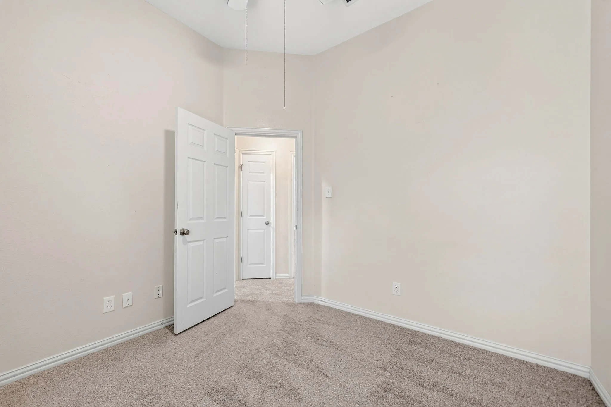 Single Family Residence For Sale in Collin County , 2013 Fair Highlands Trail, Wylie, Texas 75098, 4 Bedroom, 2 Bathroom, 2 Garage spaces, 2,110 Sqft, built in 2005, mls#21384473, Real Estate Agent in Wylie, Homes For Sale in Collin county, Homes For Sale in Wylie, Realtor in Wylie Texas, Real Estate Brokerage Independent Realty Texas, Luminita Cordes Realtor