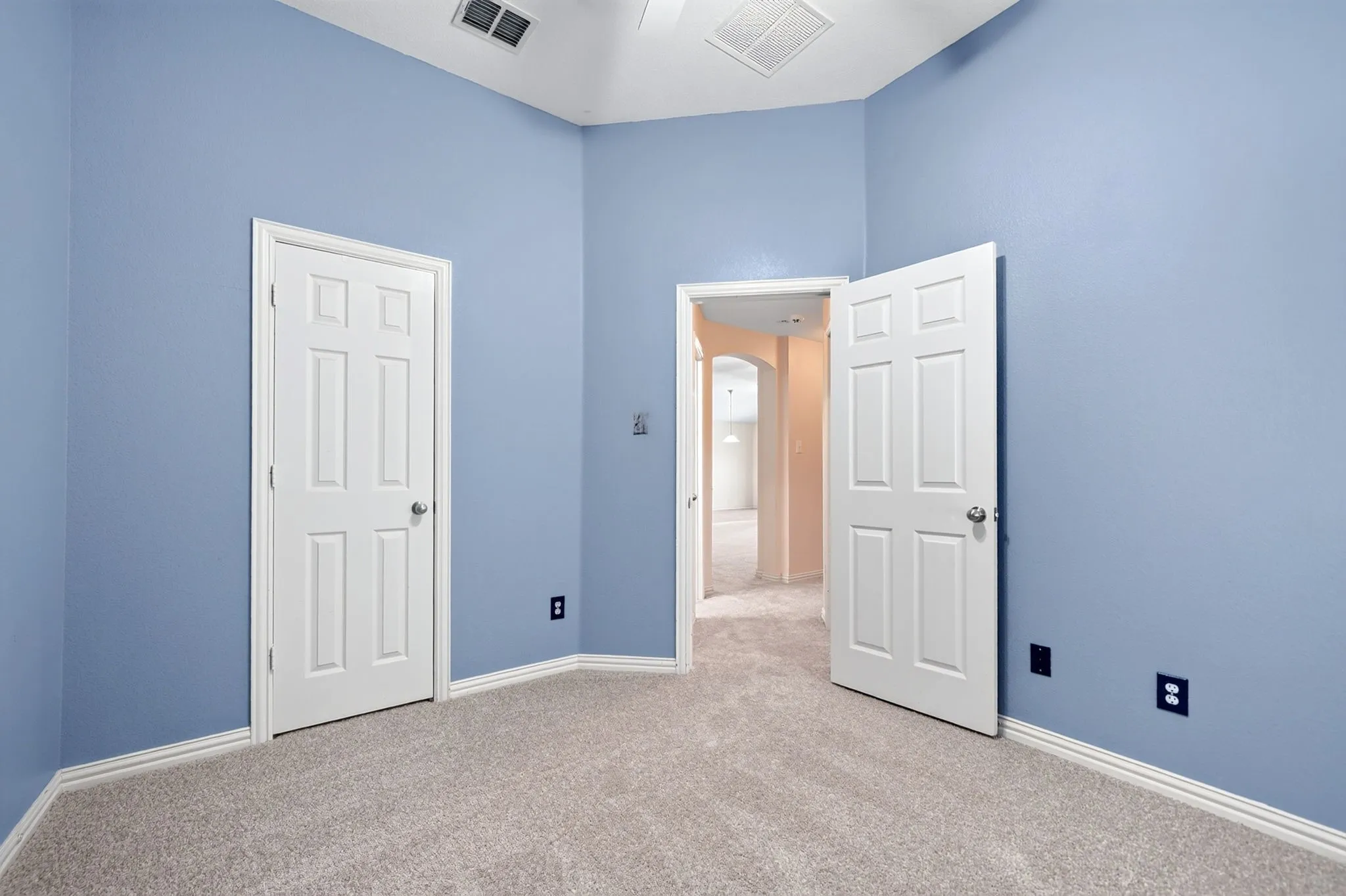 Single Family Residence For Sale in Collin County , 2013 Fair Highlands Trail, Wylie, Texas 75098, 4 Bedroom, 2 Bathroom, 2 Garage spaces, 2,110 Sqft, built in 2005, mls#21384473, Real Estate Agent in Wylie, Homes For Sale in Collin county, Homes For Sale in Wylie, Realtor in Wylie Texas, Real Estate Brokerage Independent Realty Texas, Luminita Cordes Realtor
