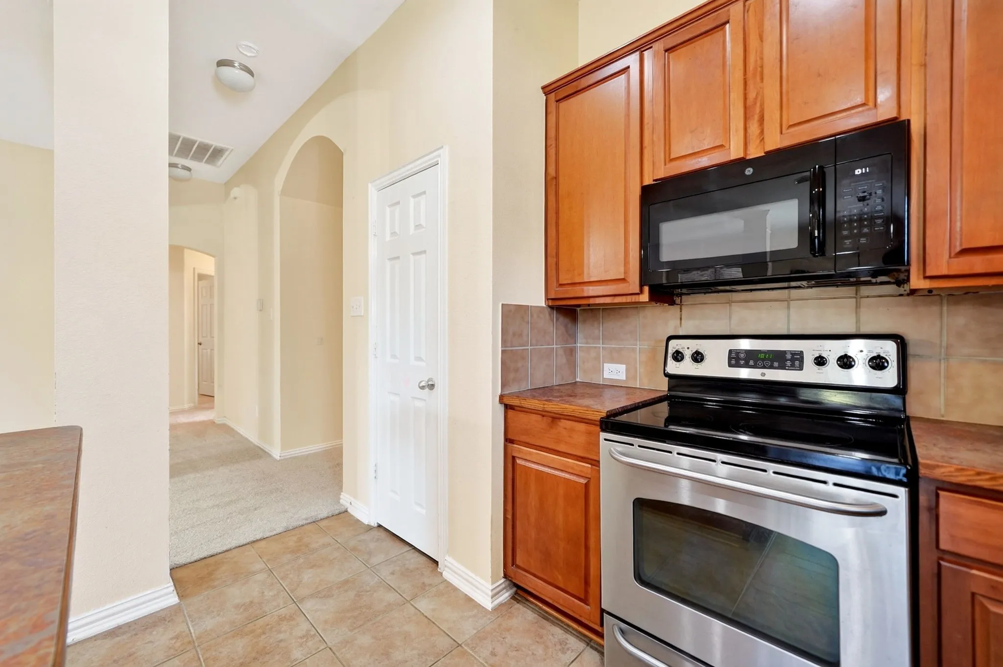 Single Family Residence For Sale in Collin County , 2013 Fair Highlands Trail, Wylie, Texas 75098, 4 Bedroom, 2 Bathroom, 2 Garage spaces, 2,110 Sqft, built in 2005, mls#21384473, Real Estate Agent in Wylie, Homes For Sale in Collin county, Homes For Sale in Wylie, Realtor in Wylie Texas, Real Estate Brokerage Independent Realty Texas, Luminita Cordes Realtor