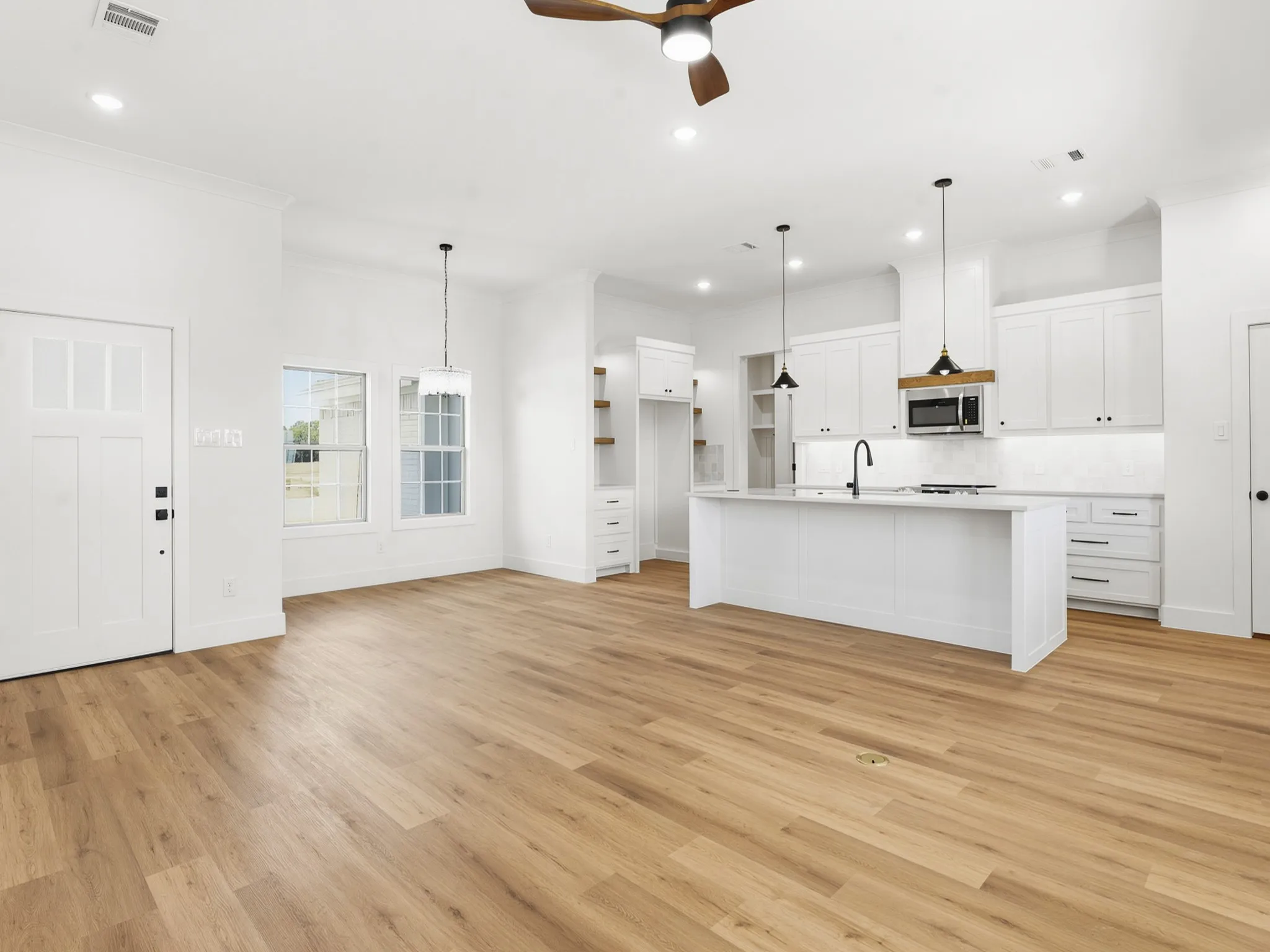 Single Family Residence For Sale in Parker County , 148 Joel Street, Springtown, Texas 76082, 4 Bedroom, 3 Bathroom, 2 Garage spaces, 2,062 Sqft, built in 2026, mls#21385052, Real Estate Agent in Springtown, Homes For Sale in Parker county, Homes For Sale in Springtown, Realtor in Springtown Texas, Real Estate Brokerage Independent Realty Texas, Luminita Cordes Realtor