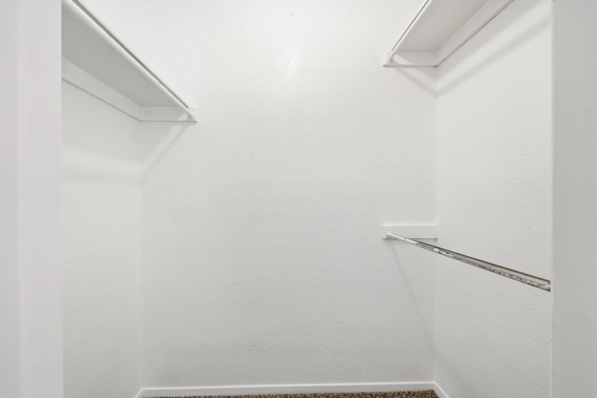 Townhouse For Rent in Denton County , 929 W Hickory Street A10, Denton, Texas 76201, 2 Bedroom, 3 Bathroom, Garage spaces, 1,047 Sqft, built in 1985, mls#21384292, Real Estate Agent in Denton, Homes For Rent in Denton county, Homes For Rent in Denton, Realtor in Denton Texas, Real Estate Brokerage Independent Realty Texas, Luminita Cordes Realtor