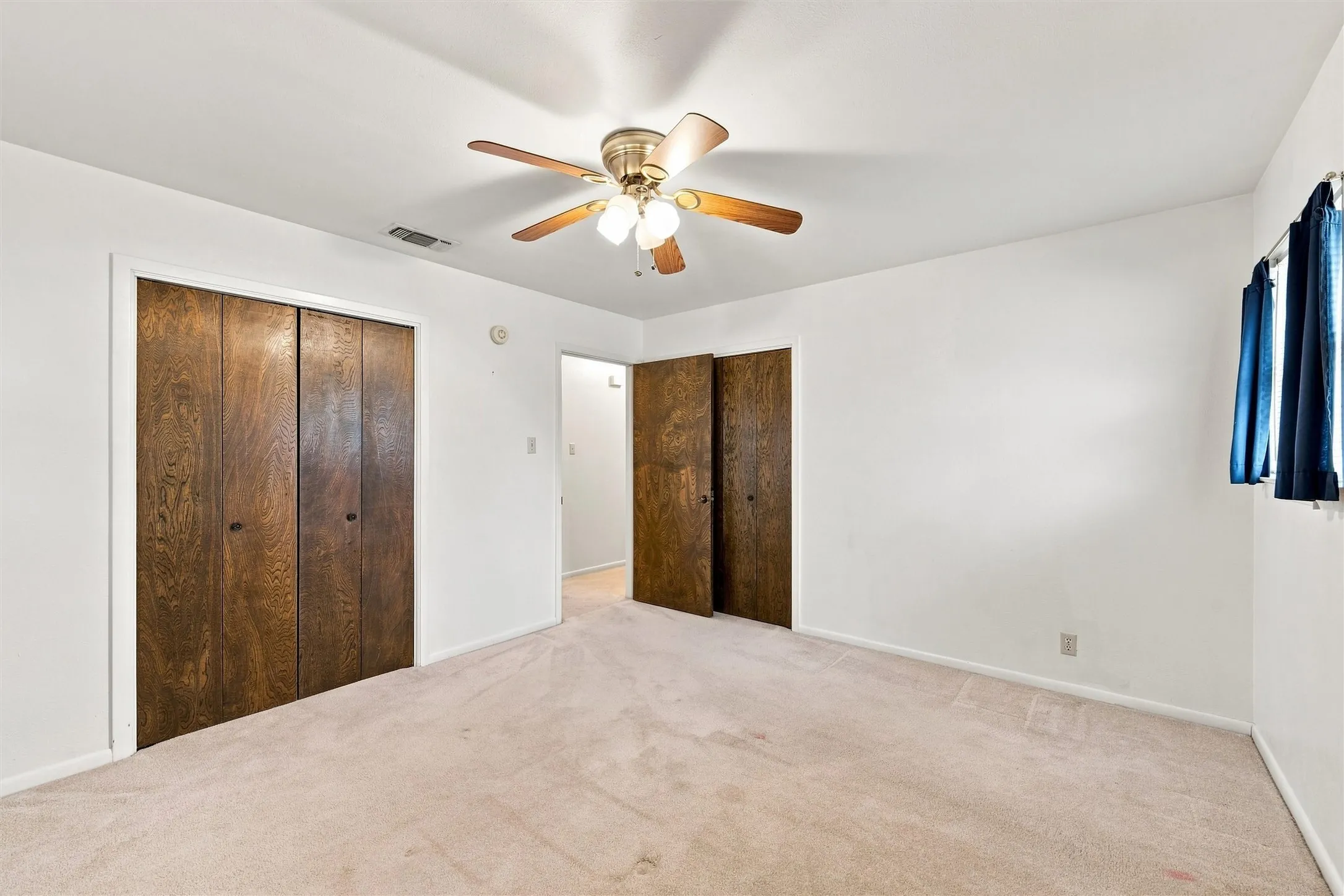 Single Family Residence For Sale in Bell County , 484 Thompson Road, Troy, Texas 76579, 3 Bedroom, 2 Bathroom, 2 Garage spaces, 1,642 Sqft, built in 1977, mls#21383199, Real Estate Agent in Troy, Homes For Sale in Bell county, Homes For Sale in Troy, Realtor in Troy Texas, Real Estate Brokerage Independent Realty Texas, Luminita Cordes Realtor