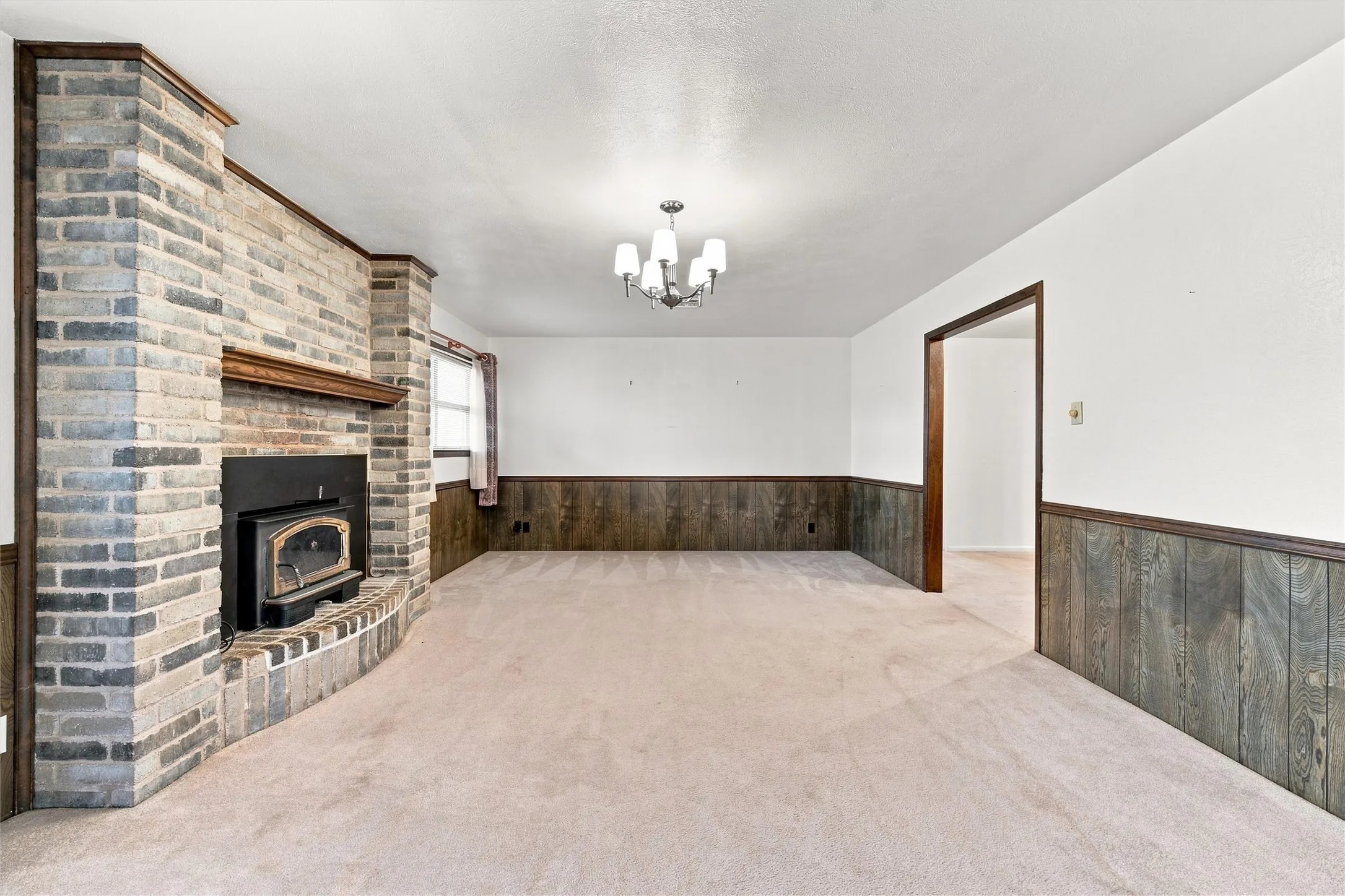 Single Family Residence For Sale in Bell County , 484 Thompson Road, Troy, Texas 76579, 3 Bedroom, 2 Bathroom, 2 Garage spaces, 1,642 Sqft, built in 1977, mls#21383199, Real Estate Agent in Troy, Homes For Sale in Bell county, Homes For Sale in Troy, Realtor in Troy Texas, Real Estate Brokerage Independent Realty Texas, Luminita Cordes Realtor