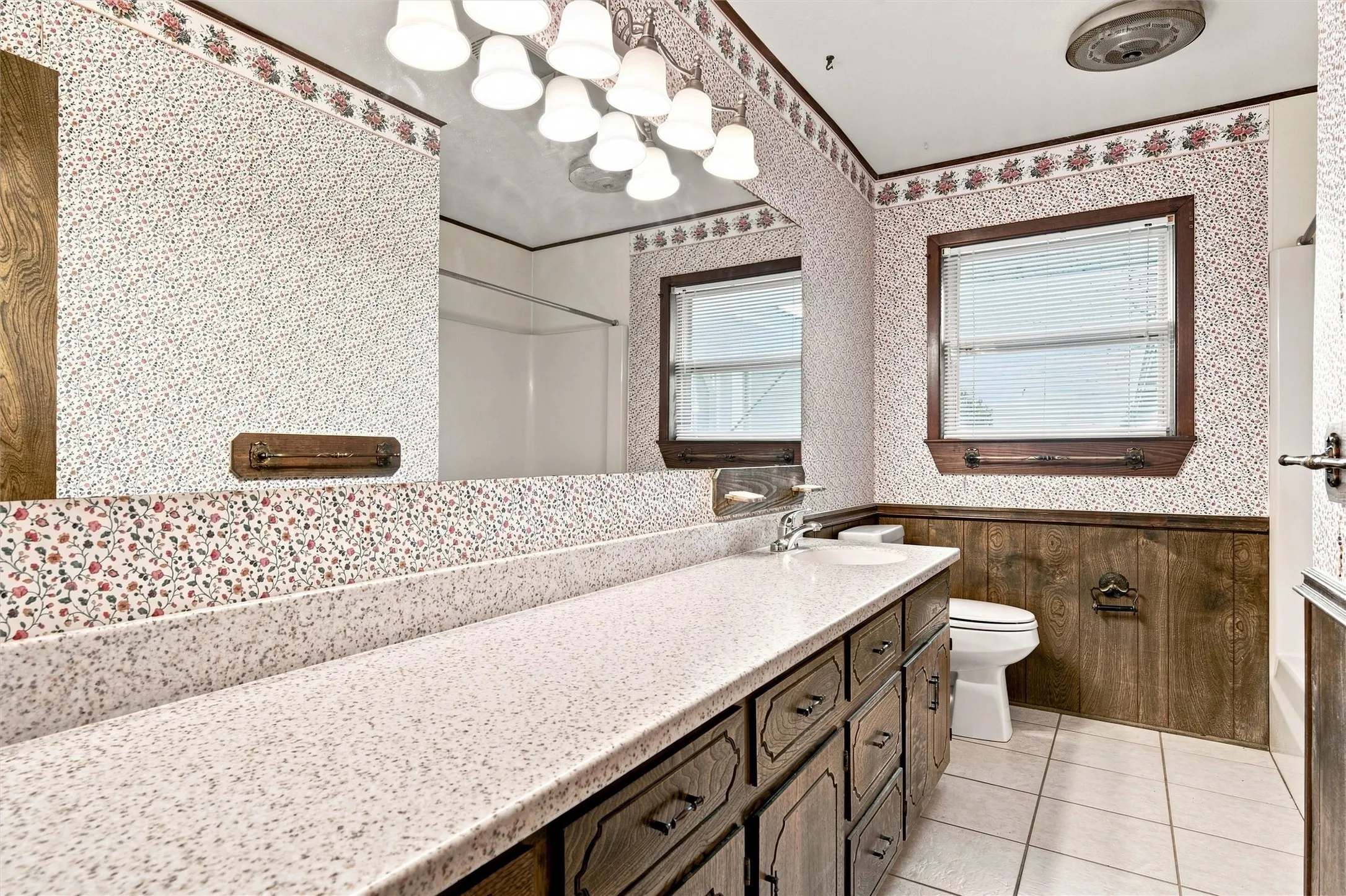 Single Family Residence For Sale in Bell County , 484 Thompson Road, Troy, Texas 76579, 3 Bedroom, 2 Bathroom, 2 Garage spaces, 1,642 Sqft, built in 1977, mls#21383199, Real Estate Agent in Troy, Homes For Sale in Bell county, Homes For Sale in Troy, Realtor in Troy Texas, Real Estate Brokerage Independent Realty Texas, Luminita Cordes Realtor