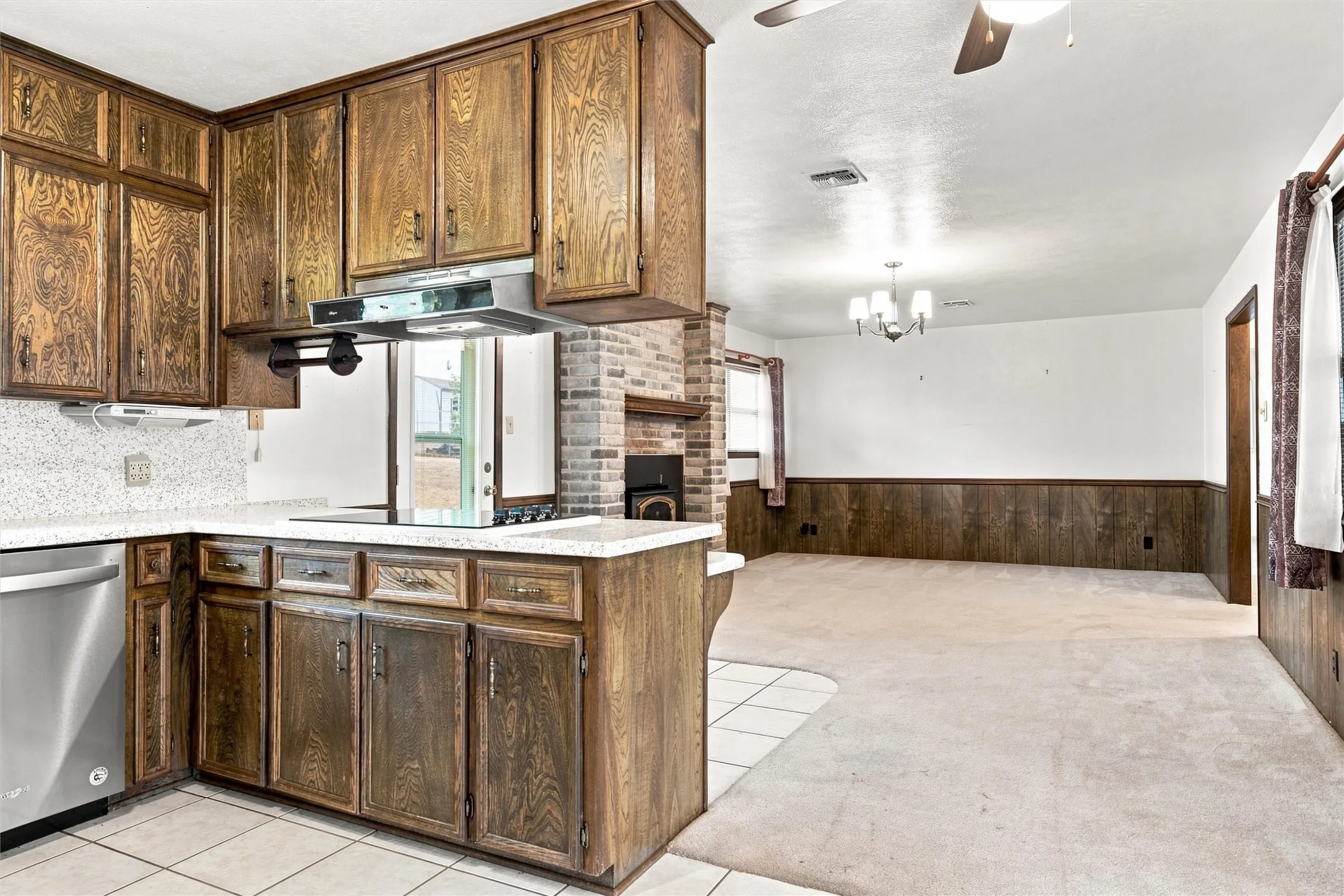 Single Family Residence For Sale in Bell County , 484 Thompson Road, Troy, Texas 76579, 3 Bedroom, 2 Bathroom, 2 Garage spaces, 1,642 Sqft, built in 1977, mls#21383199, Real Estate Agent in Troy, Homes For Sale in Bell county, Homes For Sale in Troy, Realtor in Troy Texas, Real Estate Brokerage Independent Realty Texas, Luminita Cordes Realtor