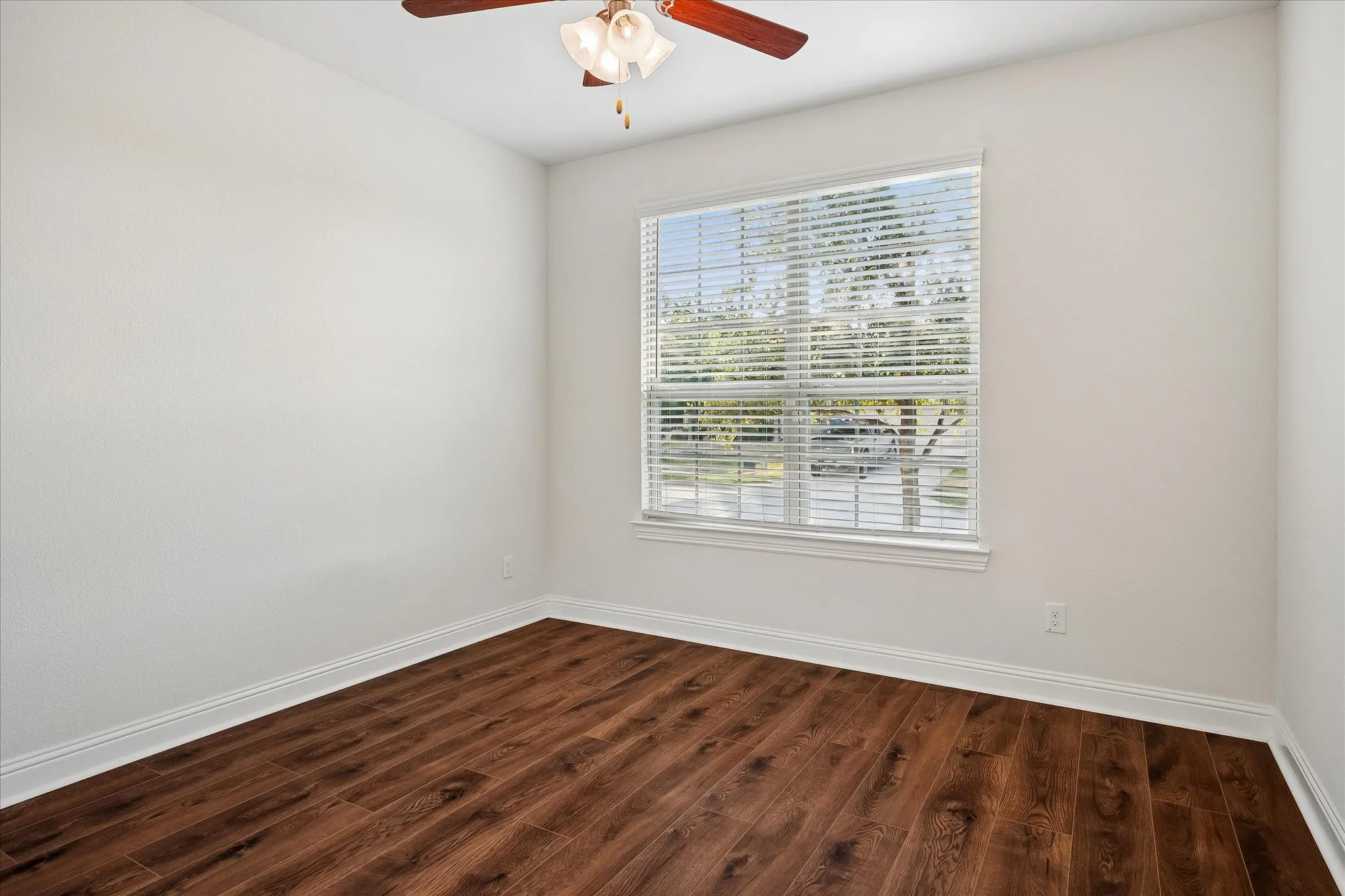 Single Family Residence For Rent in Collin County , 2949 Open Range Drive, Celina, Texas 75009, 4 Bedroom, 2 Bathroom, 2 Garage spaces, 2,109 Sqft, built in 2018, mls#21385045, Real Estate Agent in Celina, Homes For Rent in Collin county, Homes For Rent in Celina, Realtor in Celina Texas, Real Estate Brokerage Independent Realty Texas, Luminita Cordes Realtor
