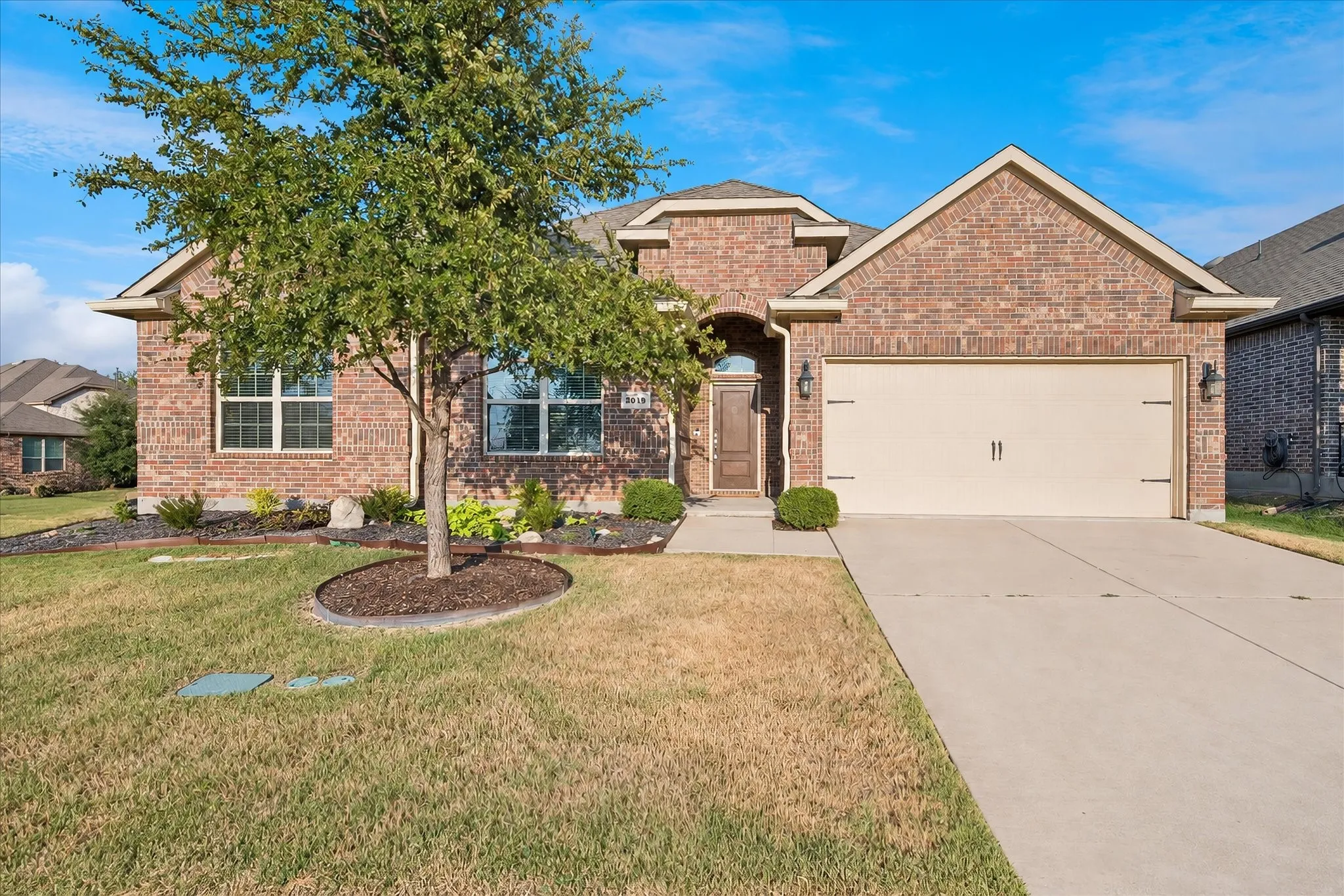 Single Family Residence For Rent in Collin County , 2949 Open Range Drive, Celina, Texas 75009, 4 Bedroom, 2 Bathroom, 2 Garage spaces, 2,109 Sqft, built in 2018, mls#21385045, Real Estate Agent in Celina, Homes For Rent in Collin county, Homes For Rent in Celina, Realtor in Celina Texas, Real Estate Brokerage Independent Realty Texas, Luminita Cordes Realtor