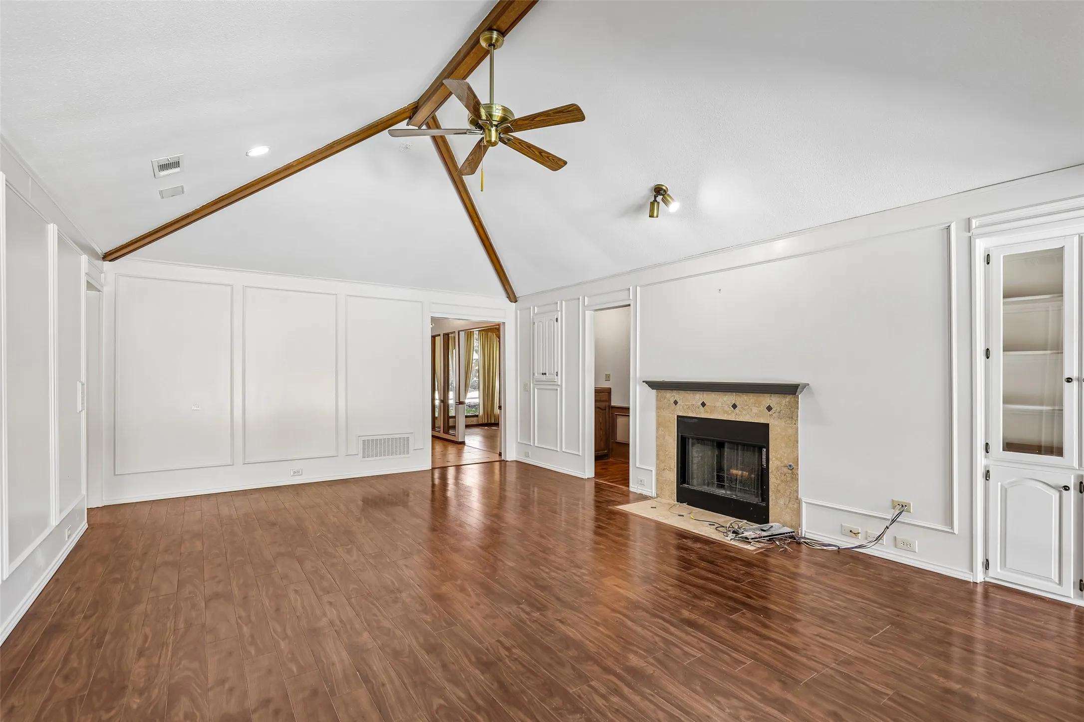 Single Family Residence For Sale in Collin County , 2321 Piedra Drive, Plano, Texas 75023, 4 Bedroom, 2 Bathroom, 2 Garage spaces, 2,184 Sqft, built in 1983, mls#21380885, Real Estate Agent in Plano, Homes For Sale in Collin county, Homes For Sale in Plano, Realtor in Plano Texas, Real Estate Brokerage Independent Realty Texas, Luminita Cordes Realtor