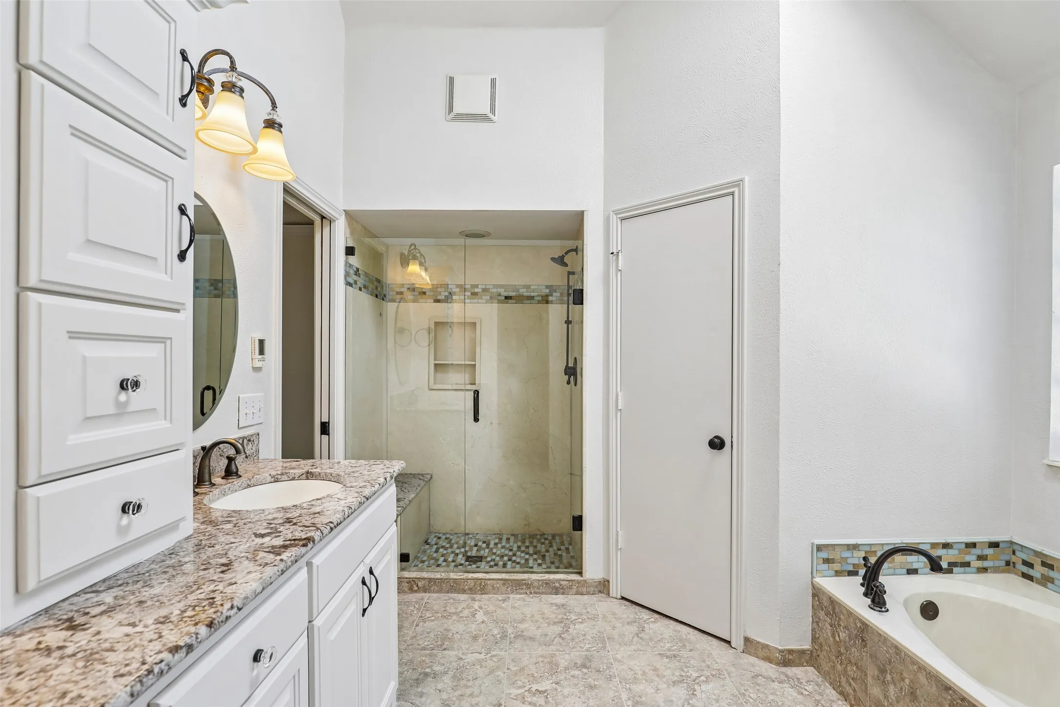 Single Family Residence For Sale in Collin County , 2321 Piedra Drive, Plano, Texas 75023, 4 Bedroom, 2 Bathroom, 2 Garage spaces, 2,184 Sqft, built in 1983, mls#21380885, Real Estate Agent in Plano, Homes For Sale in Collin county, Homes For Sale in Plano, Realtor in Plano Texas, Real Estate Brokerage Independent Realty Texas, Luminita Cordes Realtor