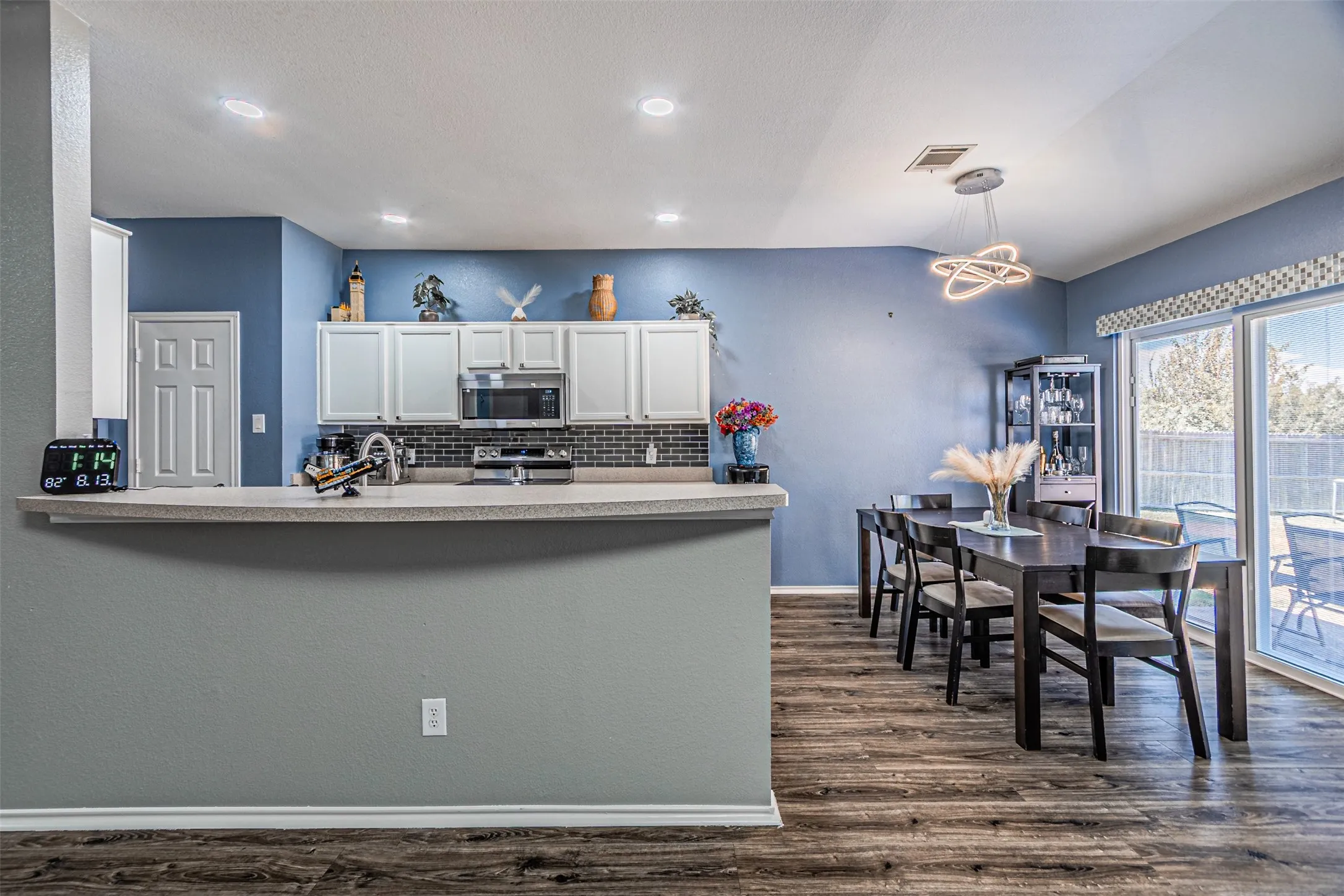 Single Family Residence For Sale in Kaufman County , 114 Freedom Trail, Forney, Texas 75126, 3 Bedroom, 2 Bathroom, 2 Garage spaces, 1,832 Sqft, built in 2004, mls#21383686, Real Estate Agent in Forney, Homes For Sale in Kaufman county, Homes For Sale in Forney, Realtor in Forney Texas, Real Estate Brokerage Independent Realty Texas, Luminita Cordes Realtor