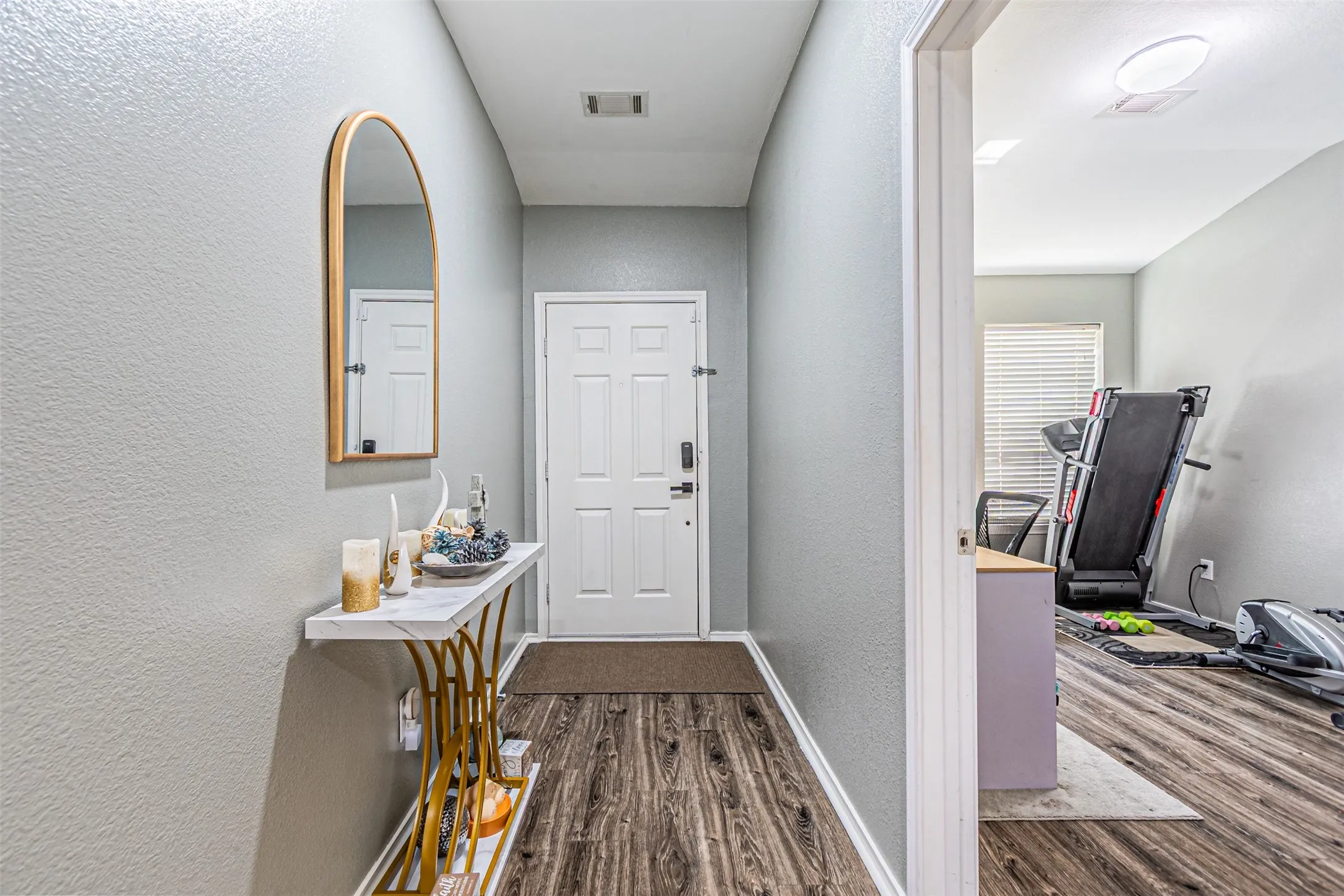 Single Family Residence For Sale in Kaufman County , 114 Freedom Trail, Forney, Texas 75126, 3 Bedroom, 2 Bathroom, 2 Garage spaces, 1,832 Sqft, built in 2004, mls#21383686, Real Estate Agent in Forney, Homes For Sale in Kaufman county, Homes For Sale in Forney, Realtor in Forney Texas, Real Estate Brokerage Independent Realty Texas, Luminita Cordes Realtor