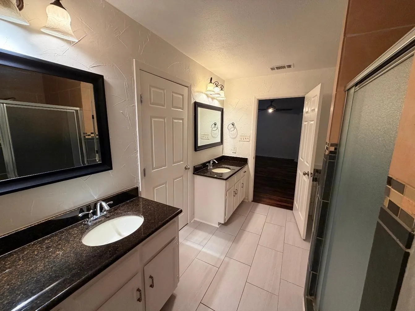 Single Family Residence For Rent in Denton County , 2206 Old Mill Road, Carrollton, Texas 75007, 3 Bedroom, 2 Bathroom, 2 Garage spaces, 1,893 Sqft, built in 1980, mls#21385060, Real Estate Agent in Carrollton, Homes For Rent in Denton county, Homes For Rent in Carrollton, Realtor in Carrollton Texas, Real Estate Brokerage Independent Realty Texas, Luminita Cordes Realtor