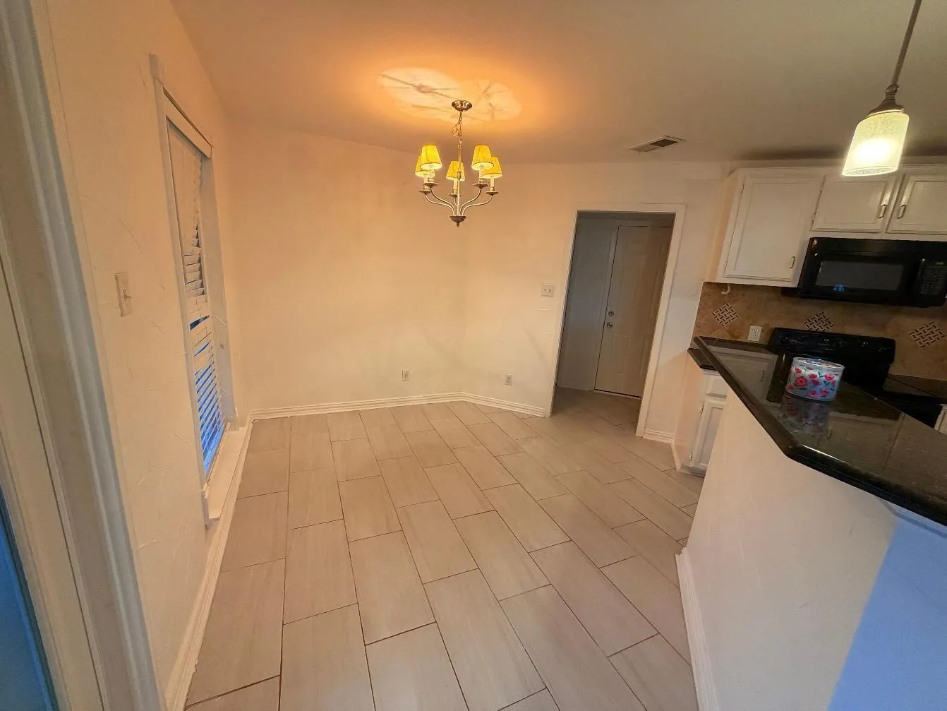 Single Family Residence For Rent in Denton County , 2206 Old Mill Road, Carrollton, Texas 75007, 3 Bedroom, 2 Bathroom, 2 Garage spaces, 1,893 Sqft, built in 1980, mls#21385060, Real Estate Agent in Carrollton, Homes For Rent in Denton county, Homes For Rent in Carrollton, Realtor in Carrollton Texas, Real Estate Brokerage Independent Realty Texas, Luminita Cordes Realtor