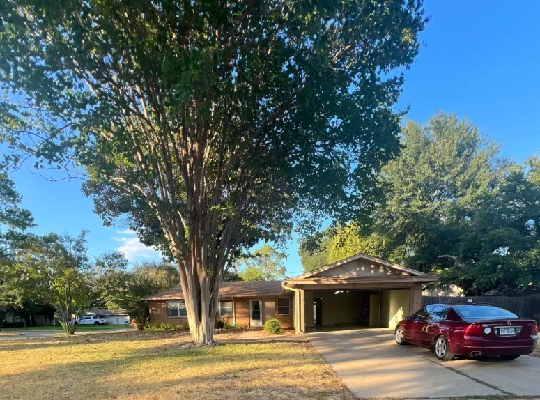 Single Family Residence For Sale