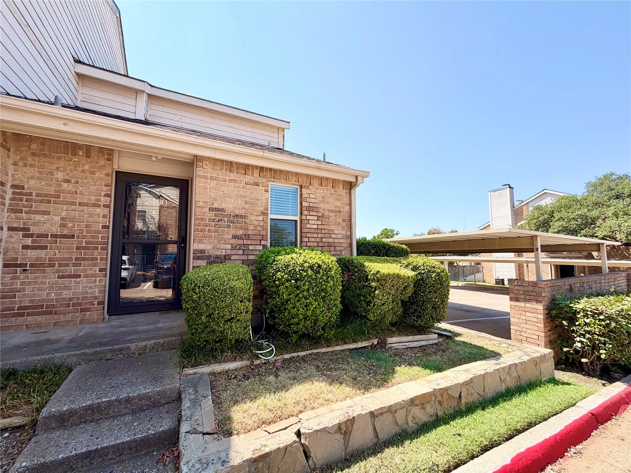 Condominium For Rent in Dallas County , 3635 Garden Brook Drive 2400, Farmers Branch, Texas 75234, 1 Bedroom, 2 Bathroom, Garage spaces, 919 Sqft, built in 1983, mls#21385048, Real Estate Agent in Farmers Branch, Homes For Rent in Dallas county, Homes For Rent in Farmers Branch, Realtor in Farmers Branch Texas, Real Estate Brokerage Independent Realty Texas, Luminita Cordes Realtor