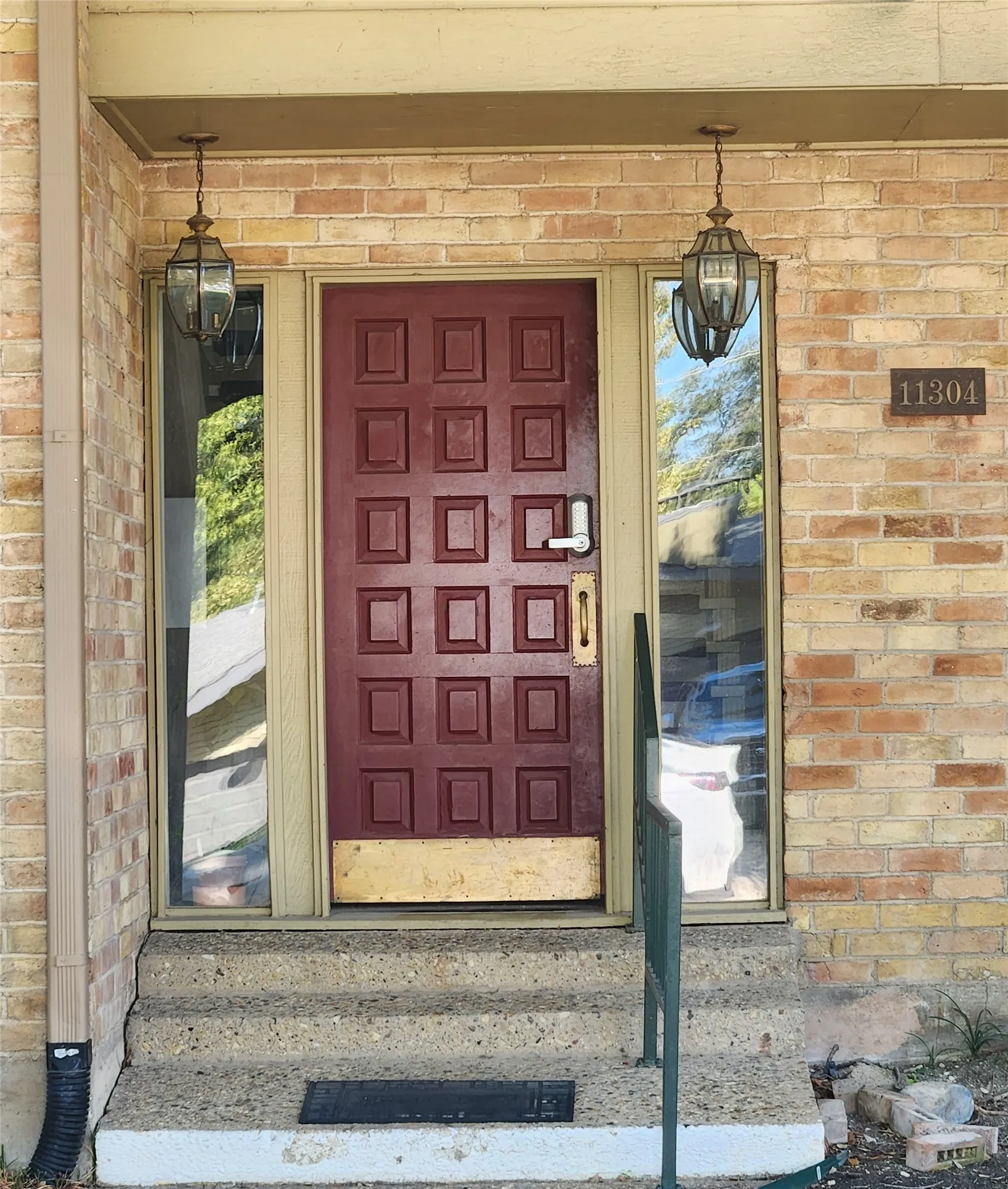 Condominium For Rent in Dallas County , 11304 Park Central Place B, Dallas, Texas 75230, 2 Bedroom, 2 Bathroom, Garage spaces, 1,056 Sqft, built in 1961, mls#21381473, Real Estate Agent in Dallas, Homes For Rent in Dallas county, Homes For Rent in Dallas, Realtor in Dallas Texas, Real Estate Brokerage Independent Realty Texas, Luminita Cordes Realtor