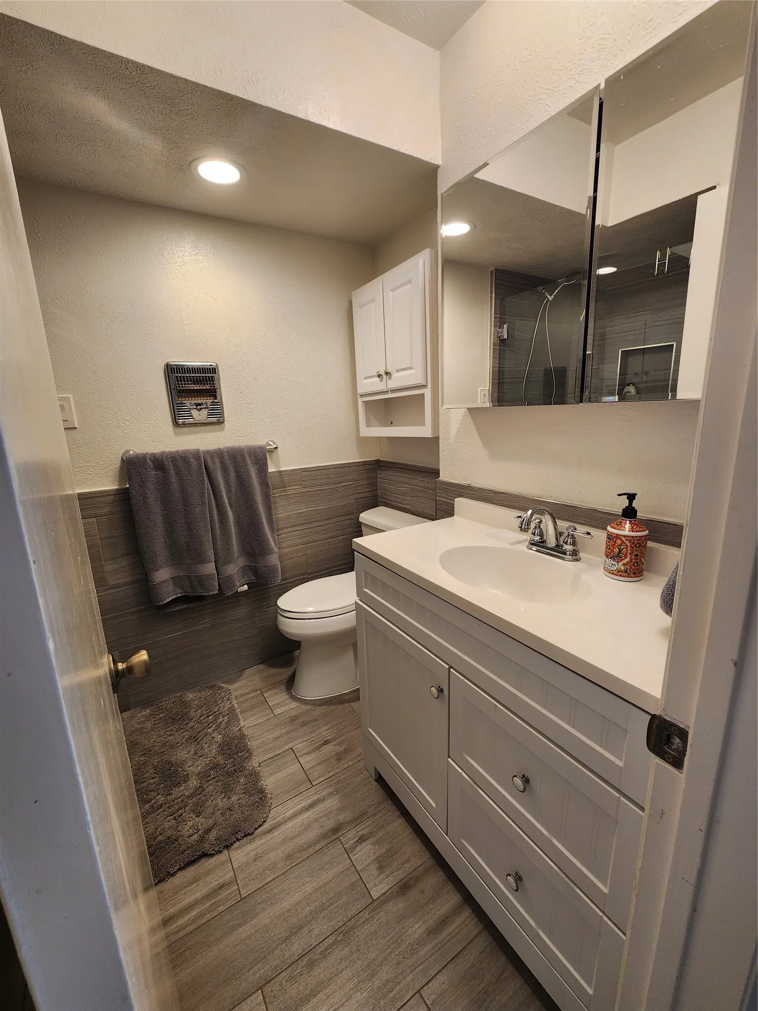 Condominium For Rent in Dallas County , 11304 Park Central Place B, Dallas, Texas 75230, 2 Bedroom, 2 Bathroom, Garage spaces, 1,056 Sqft, built in 1961, mls#21381473, Real Estate Agent in Dallas, Homes For Rent in Dallas county, Homes For Rent in Dallas, Realtor in Dallas Texas, Real Estate Brokerage Independent Realty Texas, Luminita Cordes Realtor