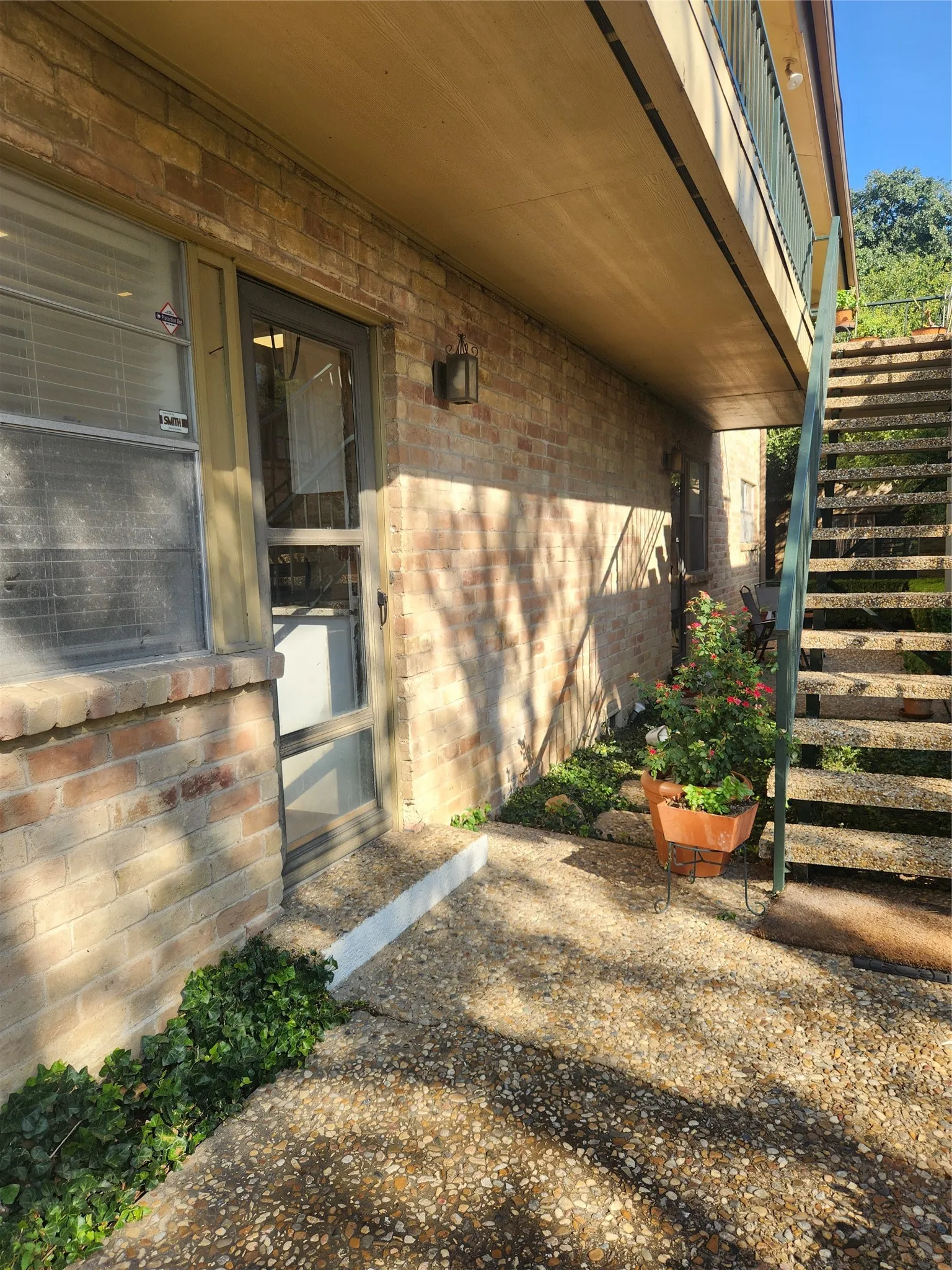 Condominium For Rent in Dallas County , 11304 Park Central Place B, Dallas, Texas 75230, 2 Bedroom, 2 Bathroom, Garage spaces, 1,056 Sqft, built in 1961, mls#21381473, Real Estate Agent in Dallas, Homes For Rent in Dallas county, Homes For Rent in Dallas, Realtor in Dallas Texas, Real Estate Brokerage Independent Realty Texas, Luminita Cordes Realtor