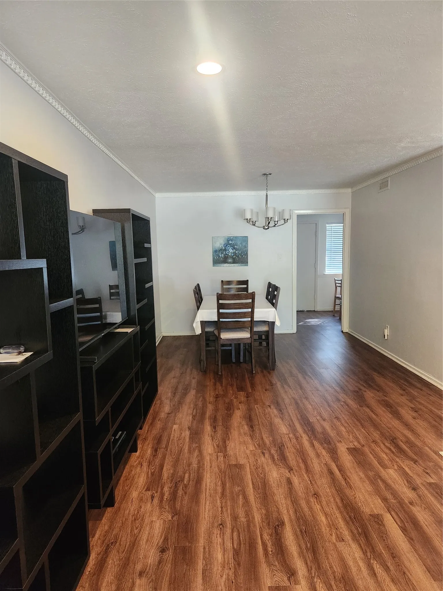 Condominium For Rent in Dallas County , 11304 Park Central Place B, Dallas, Texas 75230, 2 Bedroom, 2 Bathroom, Garage spaces, 1,056 Sqft, built in 1961, mls#21381473, Real Estate Agent in Dallas, Homes For Rent in Dallas county, Homes For Rent in Dallas, Realtor in Dallas Texas, Real Estate Brokerage Independent Realty Texas, Luminita Cordes Realtor