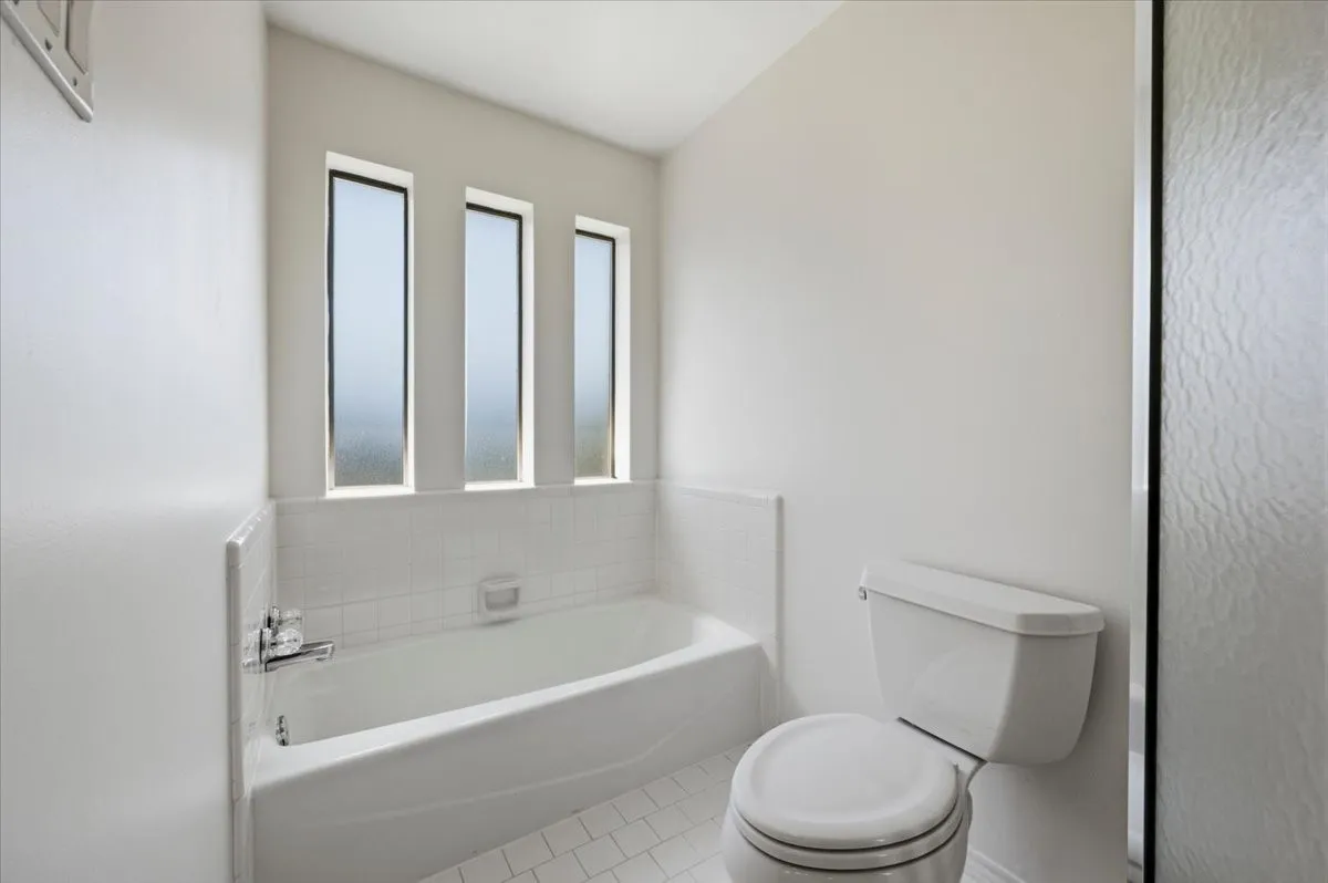 Tub in Primary Bathroom