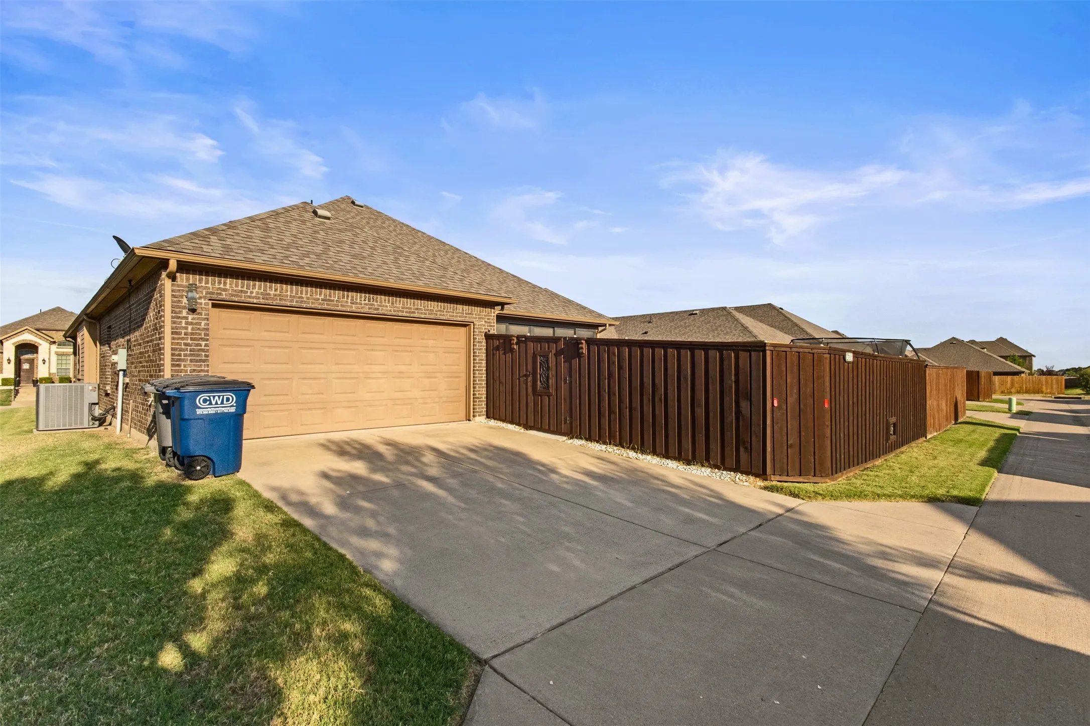 Single Family Residence For Rent in Ellis County , 205 Melody Way, Red Oak, Texas 75154, 4 Bedroom, 2 Bathroom, 2 Garage spaces, 2,010 Sqft, built in 2018, mls#21383924, Real Estate Agent in Red Oak, Homes For Rent in Ellis county, Homes For Rent in Red Oak, Realtor in Red Oak Texas, Real Estate Brokerage Independent Realty Texas, Luminita Cordes Realtor