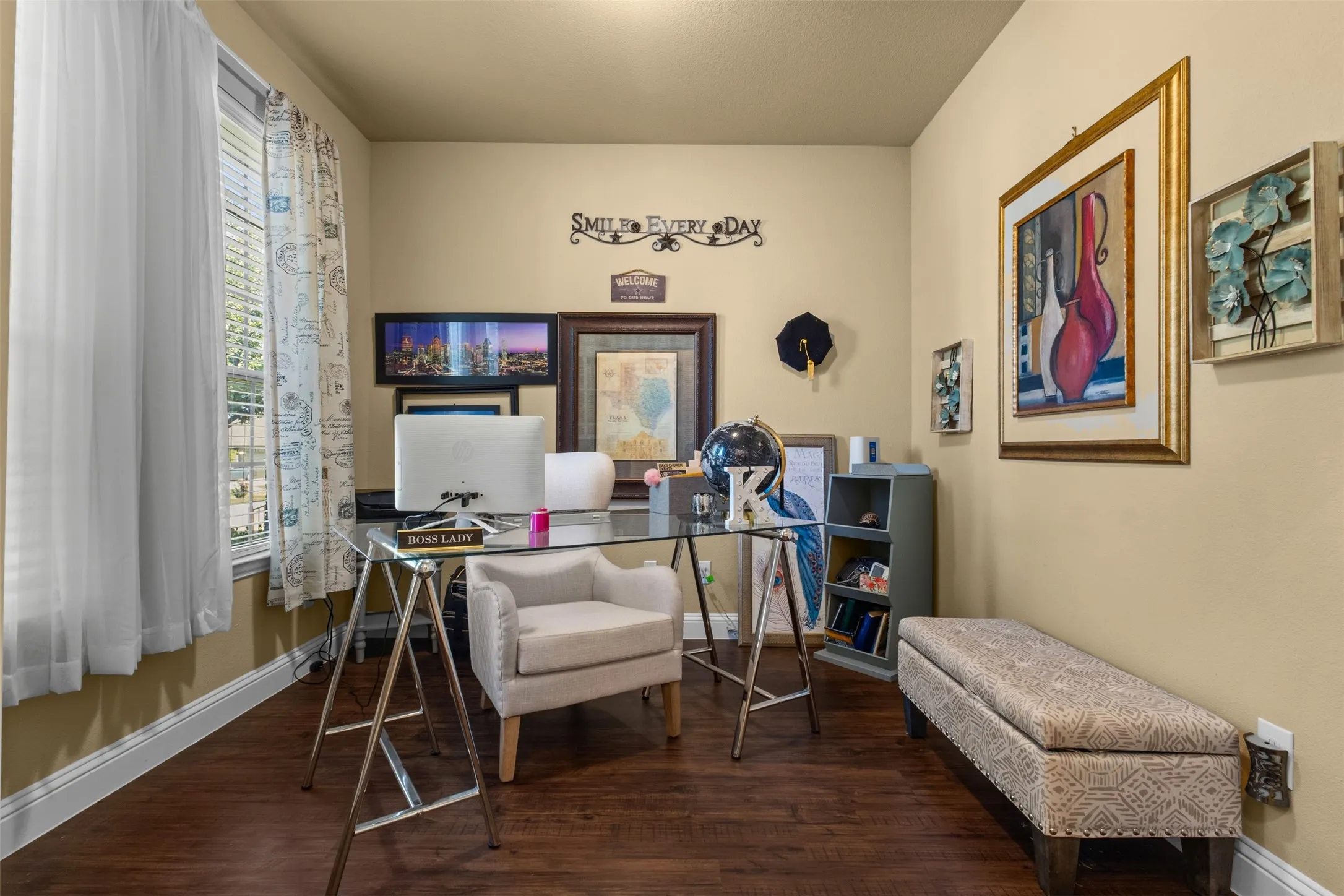 Single Family Residence For Rent in Ellis County , 205 Melody Way, Red Oak, Texas 75154, 4 Bedroom, 2 Bathroom, 2 Garage spaces, 2,010 Sqft, built in 2018, mls#21383924, Real Estate Agent in Red Oak, Homes For Rent in Ellis county, Homes For Rent in Red Oak, Realtor in Red Oak Texas, Real Estate Brokerage Independent Realty Texas, Luminita Cordes Realtor