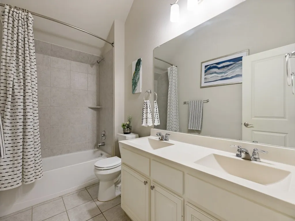 Single Family Residence For Sale in Collin County , 3539 Camden Drive, Melissa, Texas 75454, 4 Bedroom, 3 Bathroom, 2 Garage spaces, 2,947 Sqft, built in 2017, mls#21382577, Real Estate Agent in Melissa, Homes For Sale in Collin county, Homes For Sale in Melissa, Realtor in Melissa Texas, Real Estate Brokerage Independent Realty Texas, Luminita Cordes Realtor
