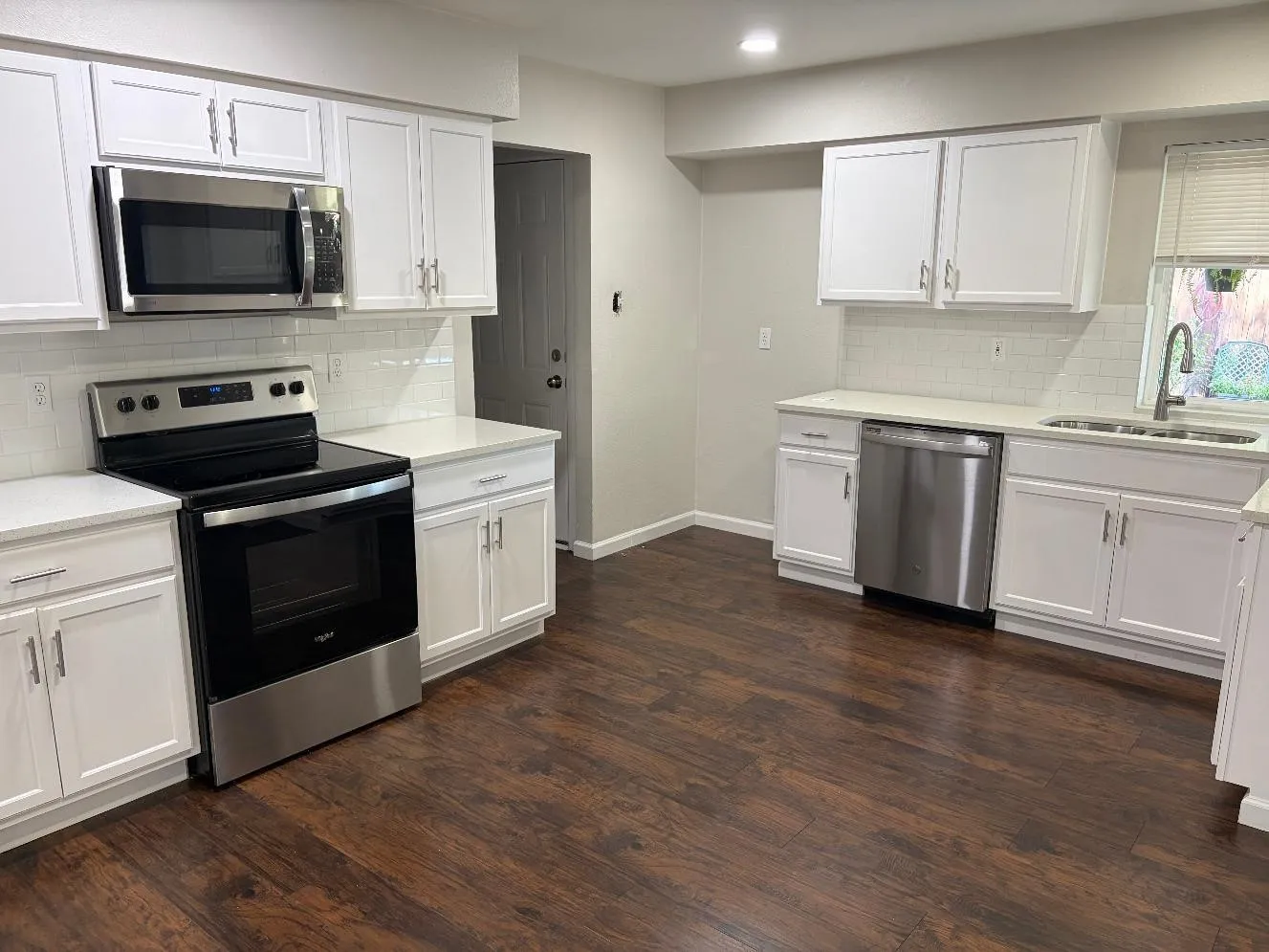 Single Family Residence For Rent in Dallas County , 3109 Manchester Drive, Mesquite, Texas 75150, 3 Bedroom, 2 Bathroom, 2 Garage spaces, 1,607 Sqft, built in 1974, mls#21385083, Real Estate Agent in Mesquite, Homes For Rent in Dallas county, Homes For Rent in Mesquite, Realtor in Mesquite Texas, Real Estate Brokerage Independent Realty Texas, Luminita Cordes Realtor