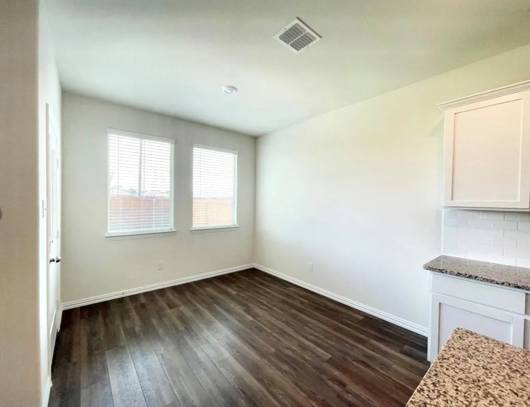 Single Family Residence For Rent in Kaufman County , 2066 Charismatic Drive, Forney, Texas 75126, 4 Bedroom, 2 Bathroom, 2 Garage spaces, 1,858 Sqft, built in 2020, mls#21385084, Real Estate Agent in Forney, Homes For Rent in Kaufman county, Homes For Rent in Forney, Realtor in Forney Texas, Real Estate Brokerage Independent Realty Texas, Luminita Cordes Realtor