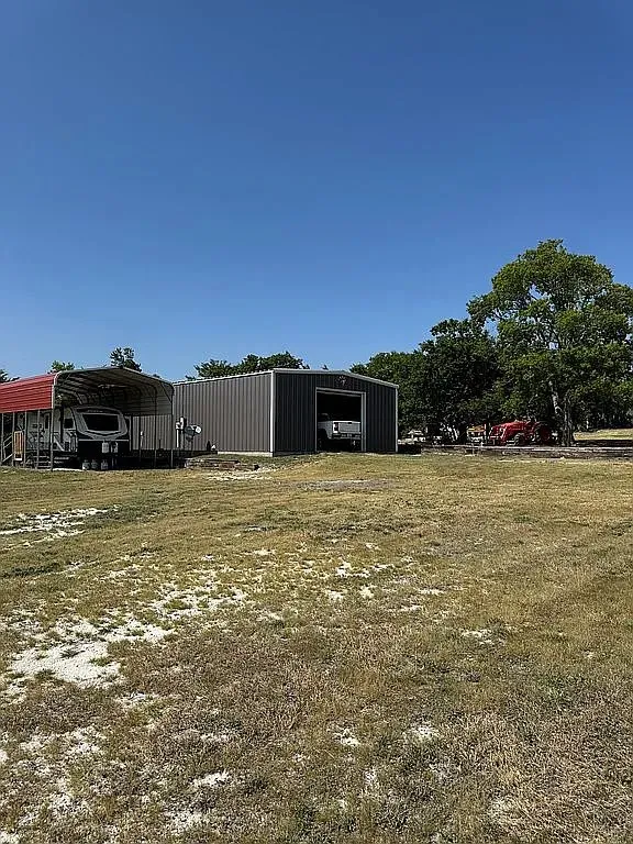 Single Family Residence For Sale in Grayson County , 1509 Bethel Cannon Road, Whitewright, Texas 75491, 2 Bedroom, 3 Bathroom, 4 Garage spaces, 1,606 Sqft, built in 2019, mls#21384856, Real Estate Agent in Whitewright, Homes For Sale in Grayson county, Homes For Sale in Whitewright, Realtor in Whitewright Texas, Real Estate Brokerage Independent Realty Texas, Luminita Cordes Realtor