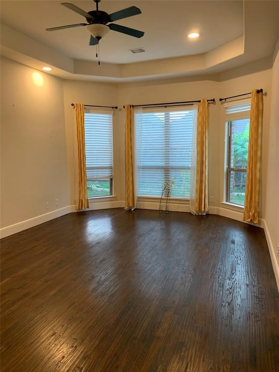 Single Family Residence For Rent in Denton County , 2617 Virginia Parkway, Flower Mound, Texas 75022, 4 Bedroom, 3 Bathroom, 3 Garage spaces, 3,889 Sqft, built in 2014, mls#21385077, Real Estate Agent in Flower Mound, Homes For Rent in Denton county, Homes For Rent in Flower Mound, Realtor in Flower Mound Texas, Real Estate Brokerage Independent Realty Texas, Luminita Cordes Realtor