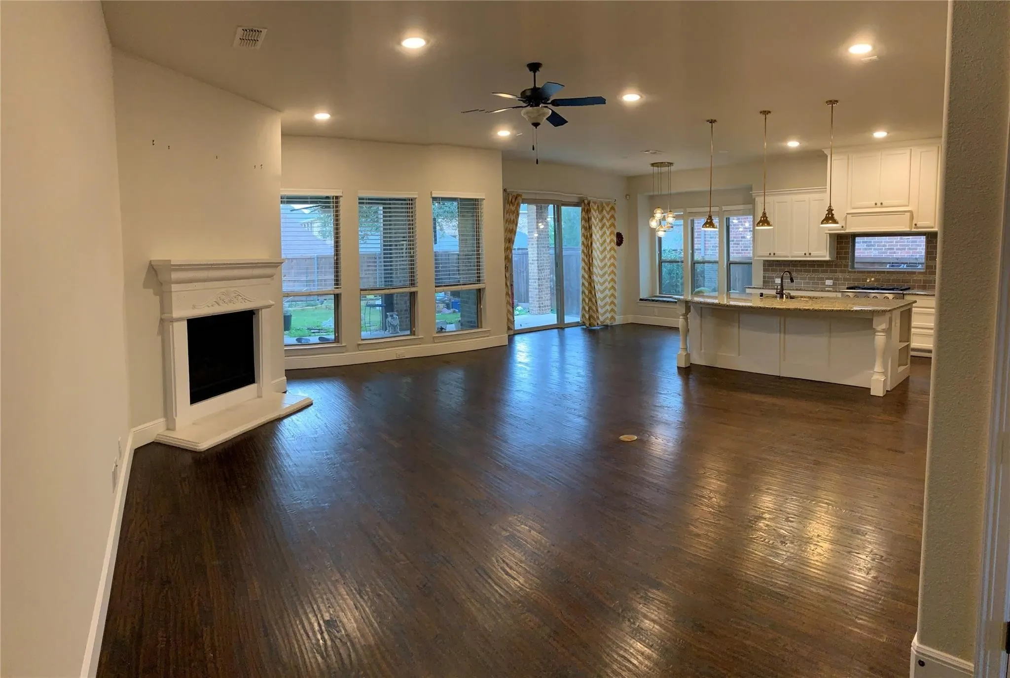 Single Family Residence For Rent in Denton County , 2617 Virginia Parkway, Flower Mound, Texas 75022, 4 Bedroom, 3 Bathroom, 3 Garage spaces, 3,889 Sqft, built in 2014, mls#21385077, Real Estate Agent in Flower Mound, Homes For Rent in Denton county, Homes For Rent in Flower Mound, Realtor in Flower Mound Texas, Real Estate Brokerage Independent Realty Texas, Luminita Cordes Realtor