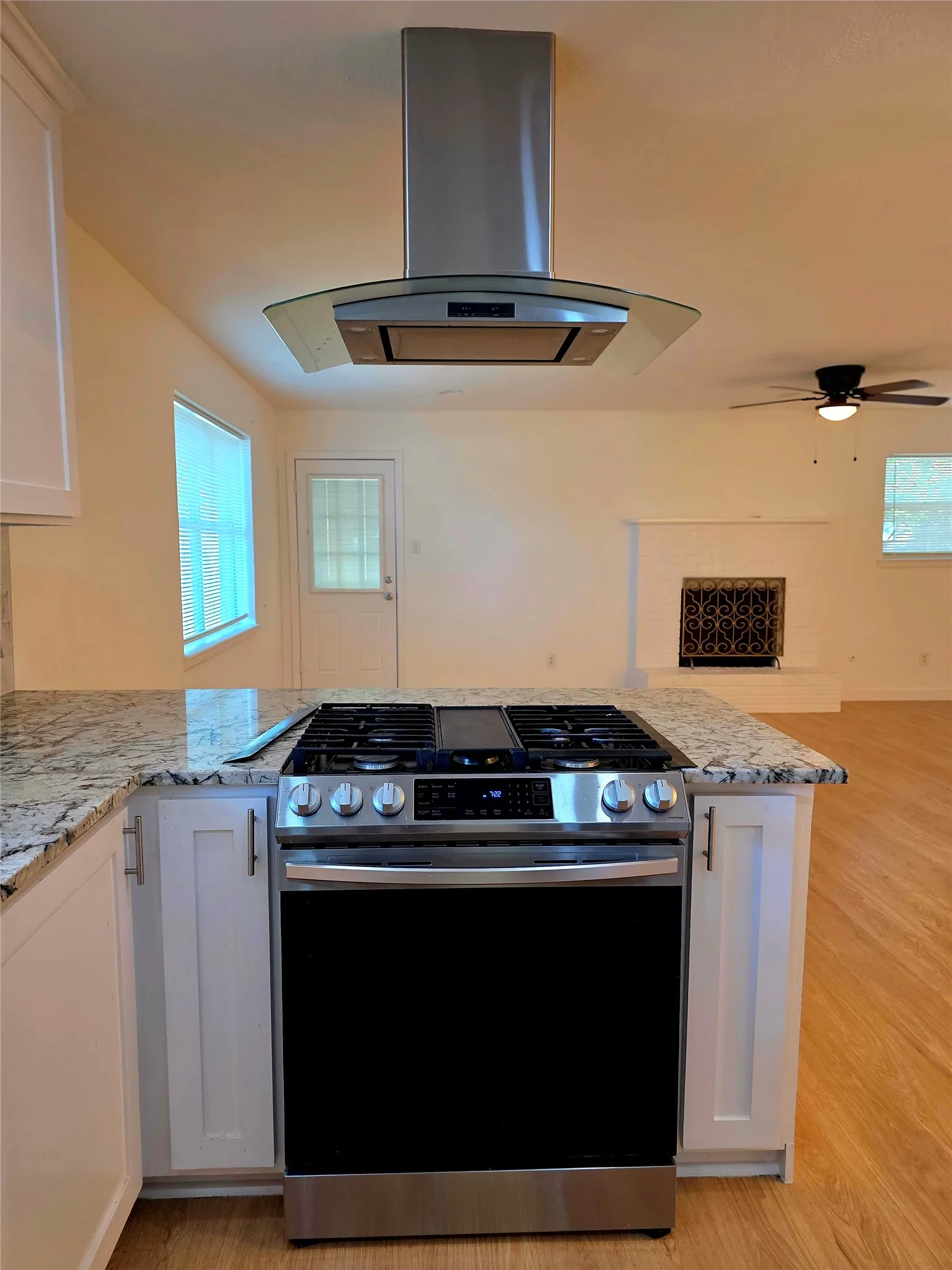 Single Family Residence For Sale in Tarrant County , 272 Palomino Drive, Saginaw, Texas 76179, 4 Bedroom, 3 Bathroom, Garage spaces, 1,928 Sqft, built in 1966, mls#21385086, Real Estate Agent in Saginaw, Homes For Sale in Tarrant county, Homes For Sale in Saginaw, Realtor in Saginaw Texas, Real Estate Brokerage Independent Realty Texas, Luminita Cordes Realtor