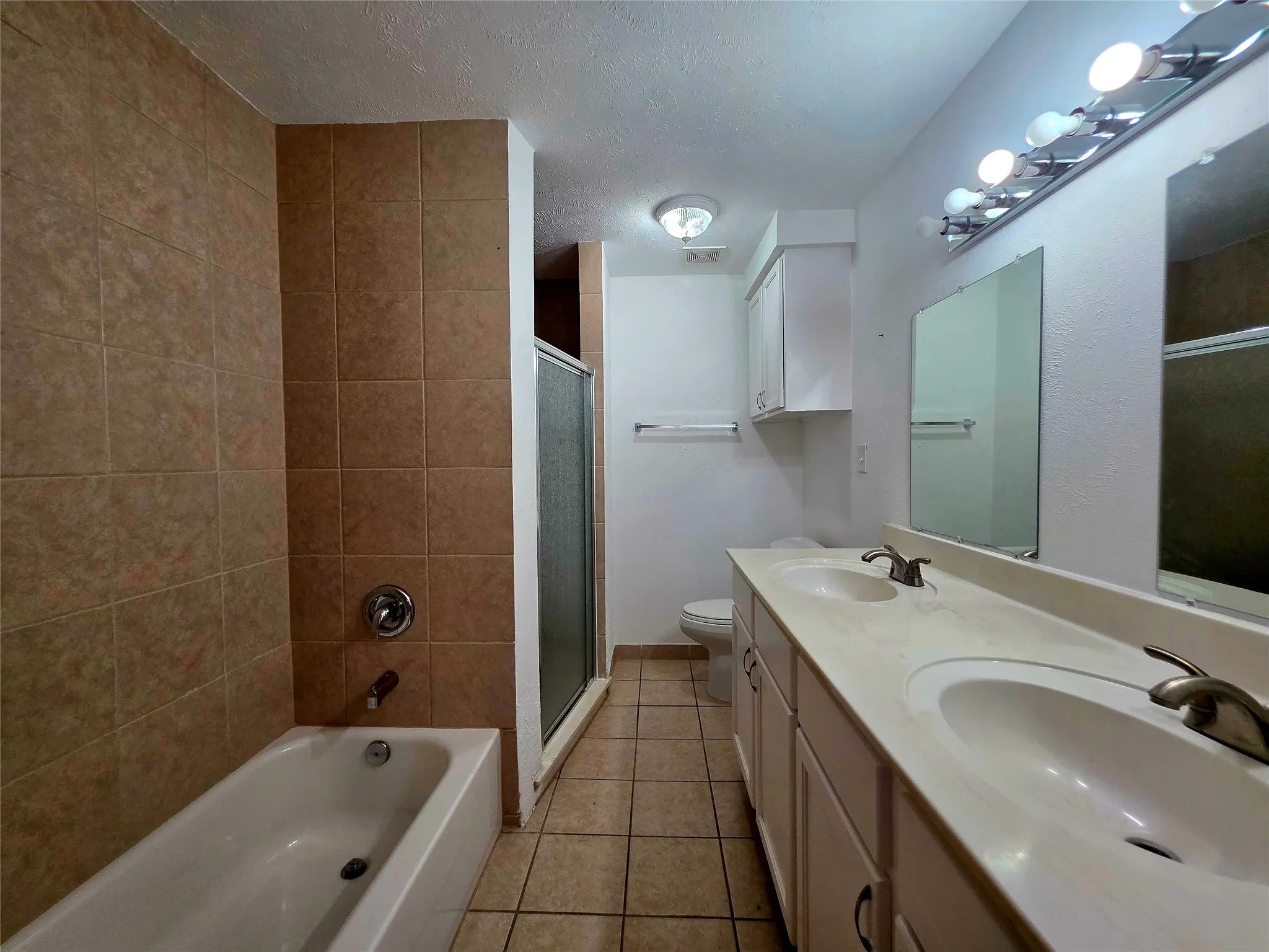 Single Family Residence For Sale in Tarrant County , 272 Palomino Drive, Saginaw, Texas 76179, 4 Bedroom, 3 Bathroom, Garage spaces, 1,928 Sqft, built in 1966, mls#21385086, Real Estate Agent in Saginaw, Homes For Sale in Tarrant county, Homes For Sale in Saginaw, Realtor in Saginaw Texas, Real Estate Brokerage Independent Realty Texas, Luminita Cordes Realtor