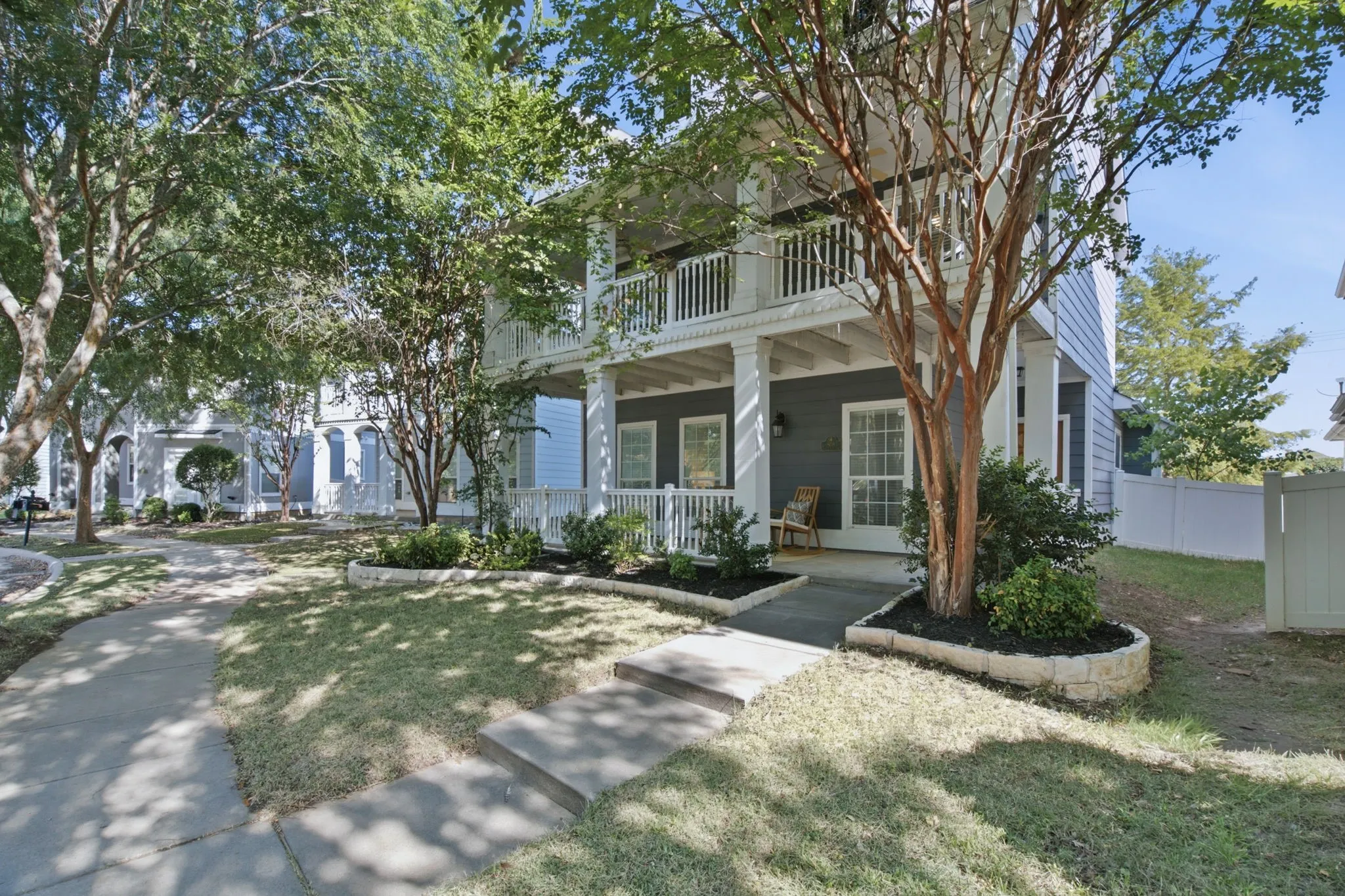 Single Family Residence For Sale in Denton County , 909 Charleston Lane, Savannah, Texas 76227, 3 Bedroom, 3 Bathroom, 2 Garage spaces, 2,141 Sqft, built in 2009, mls#21385063, Real Estate Agent in Savannah, Homes For Sale in Denton county, Homes For Sale in Savannah, Realtor in Savannah Texas, Real Estate Brokerage Independent Realty Texas, Luminita Cordes Realtor