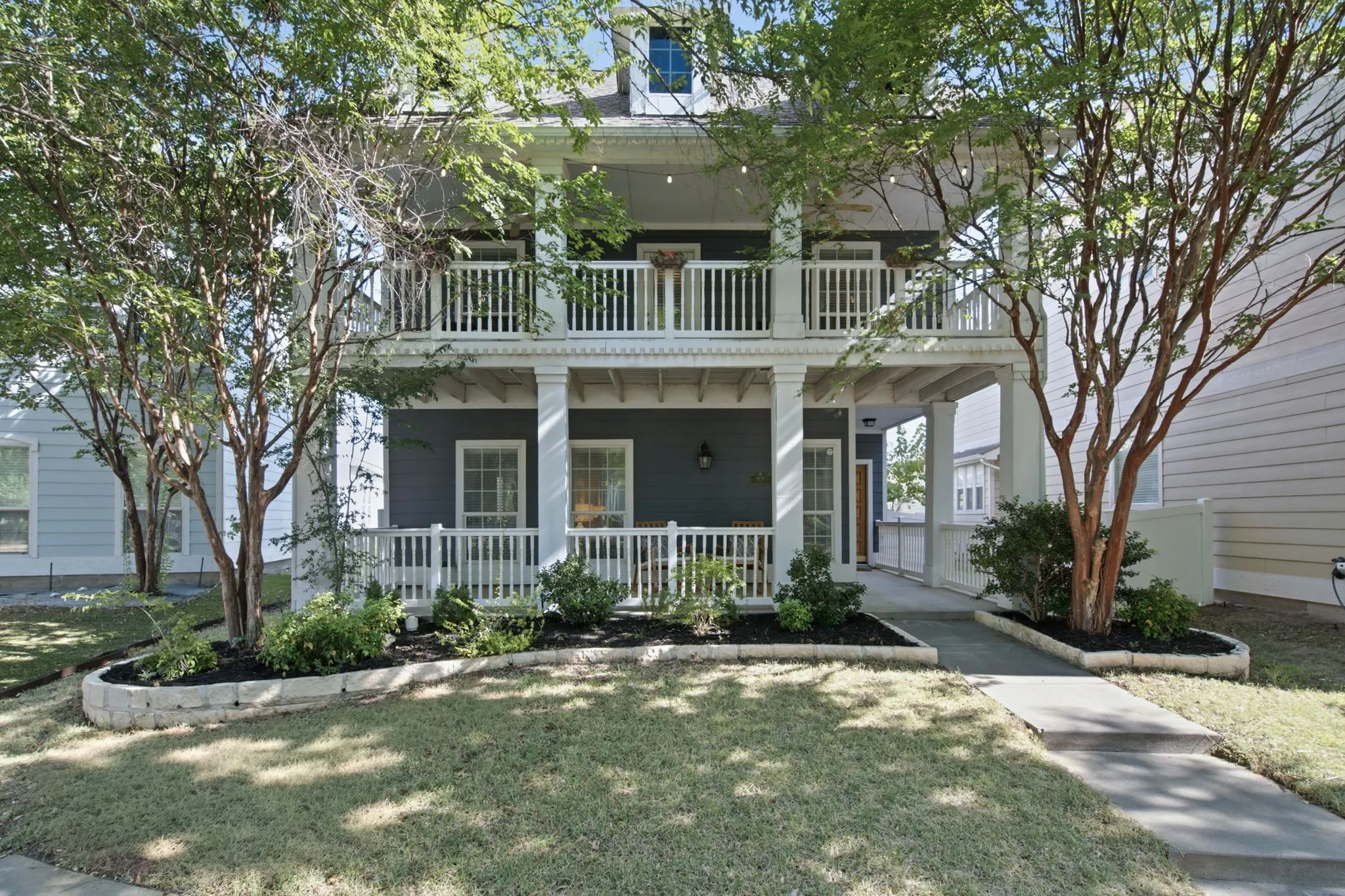Single Family Residence For Sale in Denton County , 909 Charleston Lane, Savannah, Texas 76227, 3 Bedroom, 3 Bathroom, 2 Garage spaces, 2,141 Sqft, built in 2009, mls#21385063, Real Estate Agent in Savannah, Homes For Sale in Denton county, Homes For Sale in Savannah, Realtor in Savannah Texas, Real Estate Brokerage Independent Realty Texas, Luminita Cordes Realtor