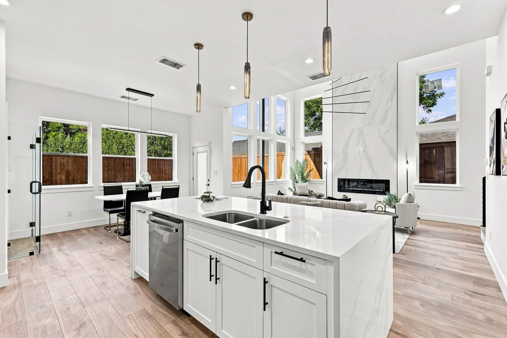Single Family Residence For Sale in Dallas County , 1954 Nomas Street, Dallas, Texas 75212, 5 Bedroom, 4 Bathroom, 2 Garage spaces, 3,034 Sqft, built in 2026, mls#21363771, Real Estate Agent in Dallas, Homes For Sale in Dallas county, Homes For Sale in Dallas, Realtor in Dallas Texas, Real Estate Brokerage Independent Realty Texas, Luminita Cordes Realtor