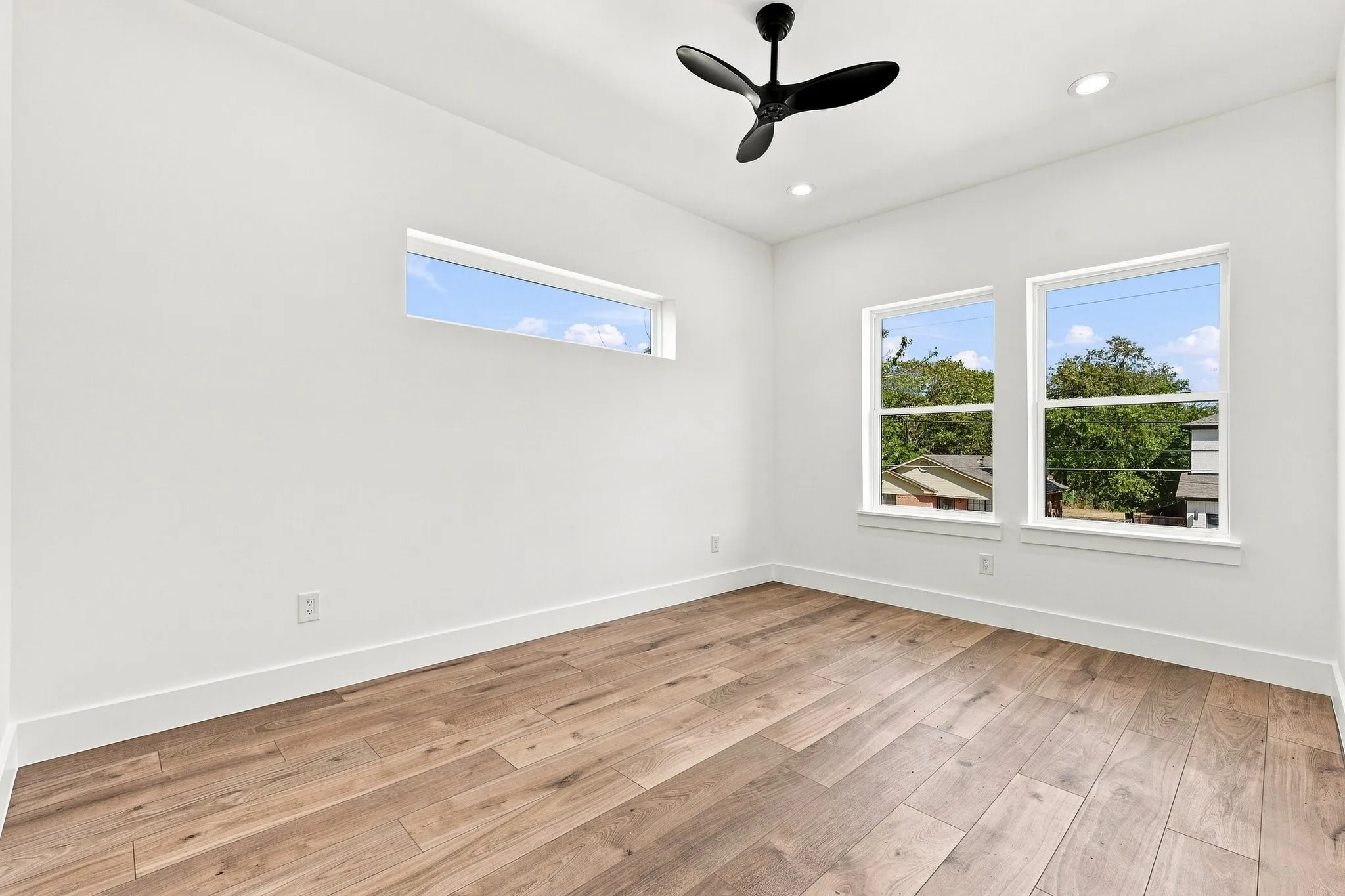 Single Family Residence For Sale in Dallas County , 1954 Nomas Street, Dallas, Texas 75212, 5 Bedroom, 4 Bathroom, 2 Garage spaces, 3,034 Sqft, built in 2026, mls#21363771, Real Estate Agent in Dallas, Homes For Sale in Dallas county, Homes For Sale in Dallas, Realtor in Dallas Texas, Real Estate Brokerage Independent Realty Texas, Luminita Cordes Realtor
